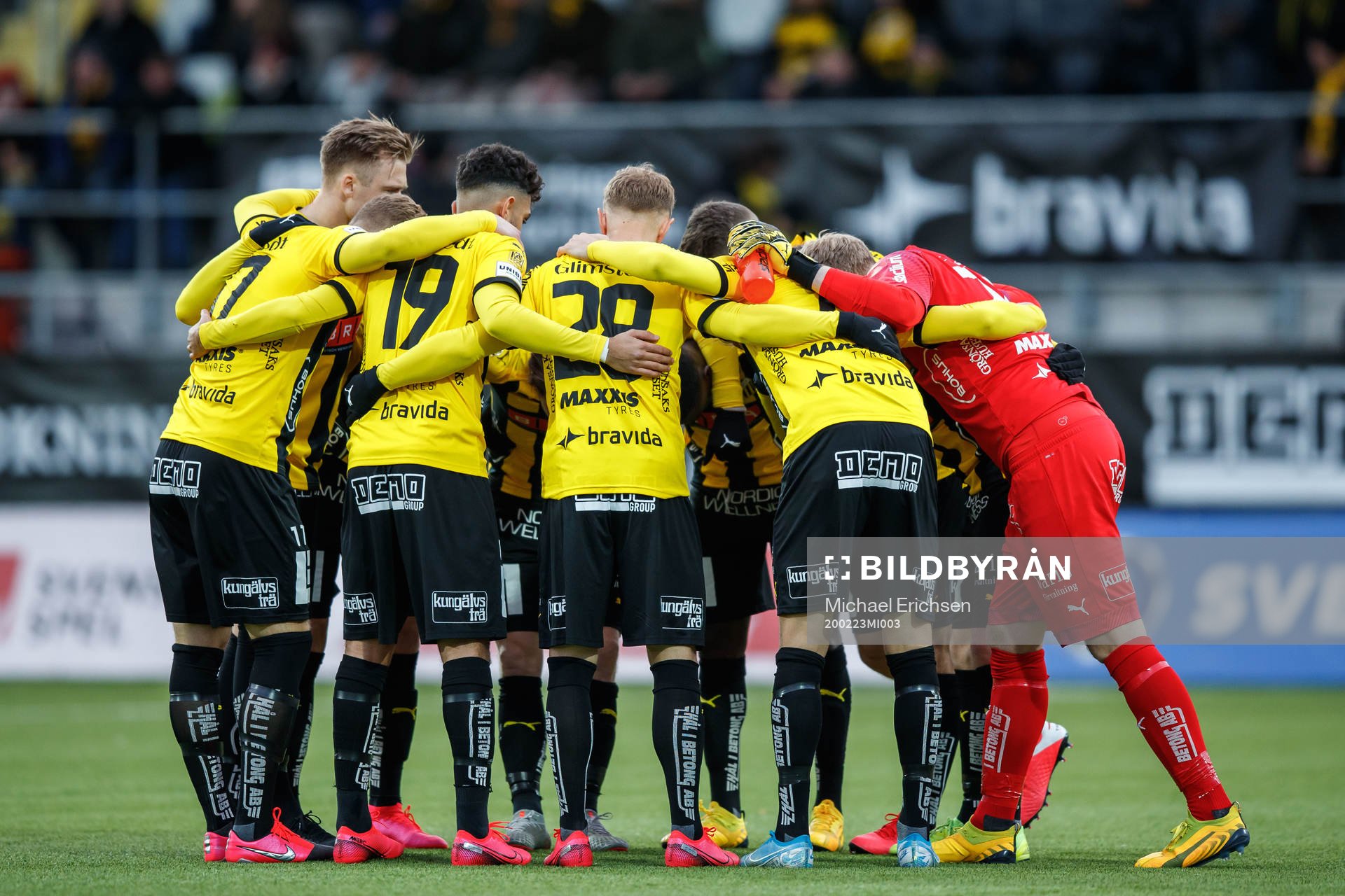 Häckens spelare samlas