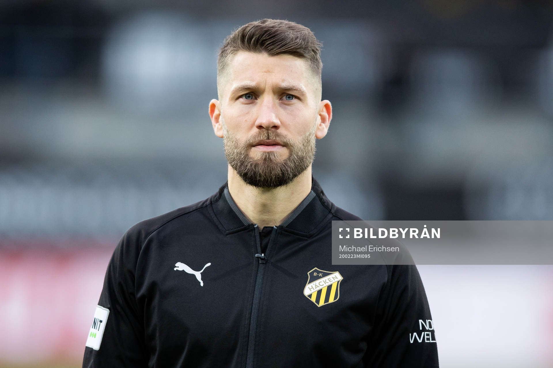 Häckens Joona Toivio på line up innan fotbollsmatchen i