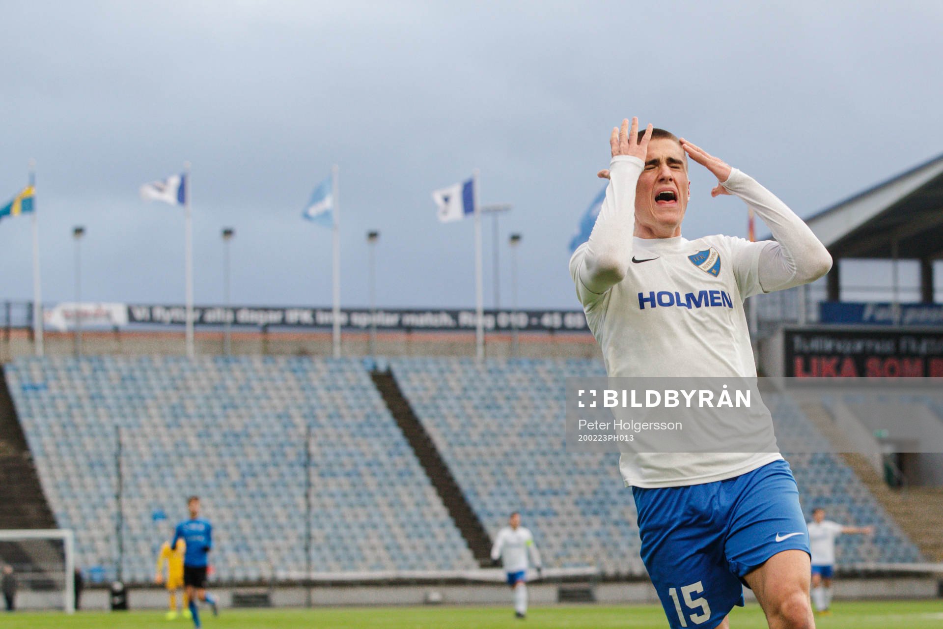 IFK Norrköpings Carl Björk deppar