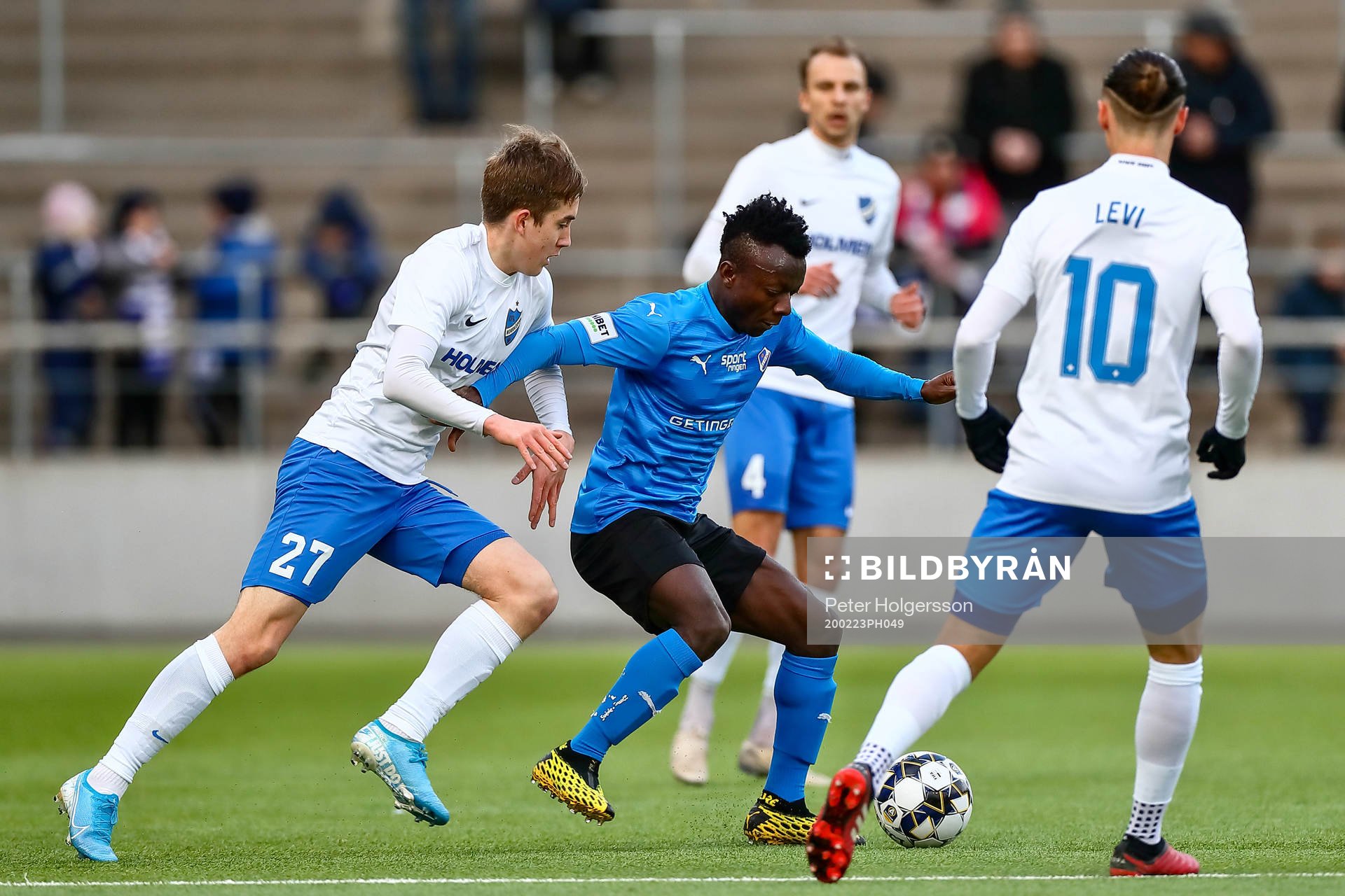 IFK Norrköpings Ísak Bergmann Jóhannesson och Halmstads