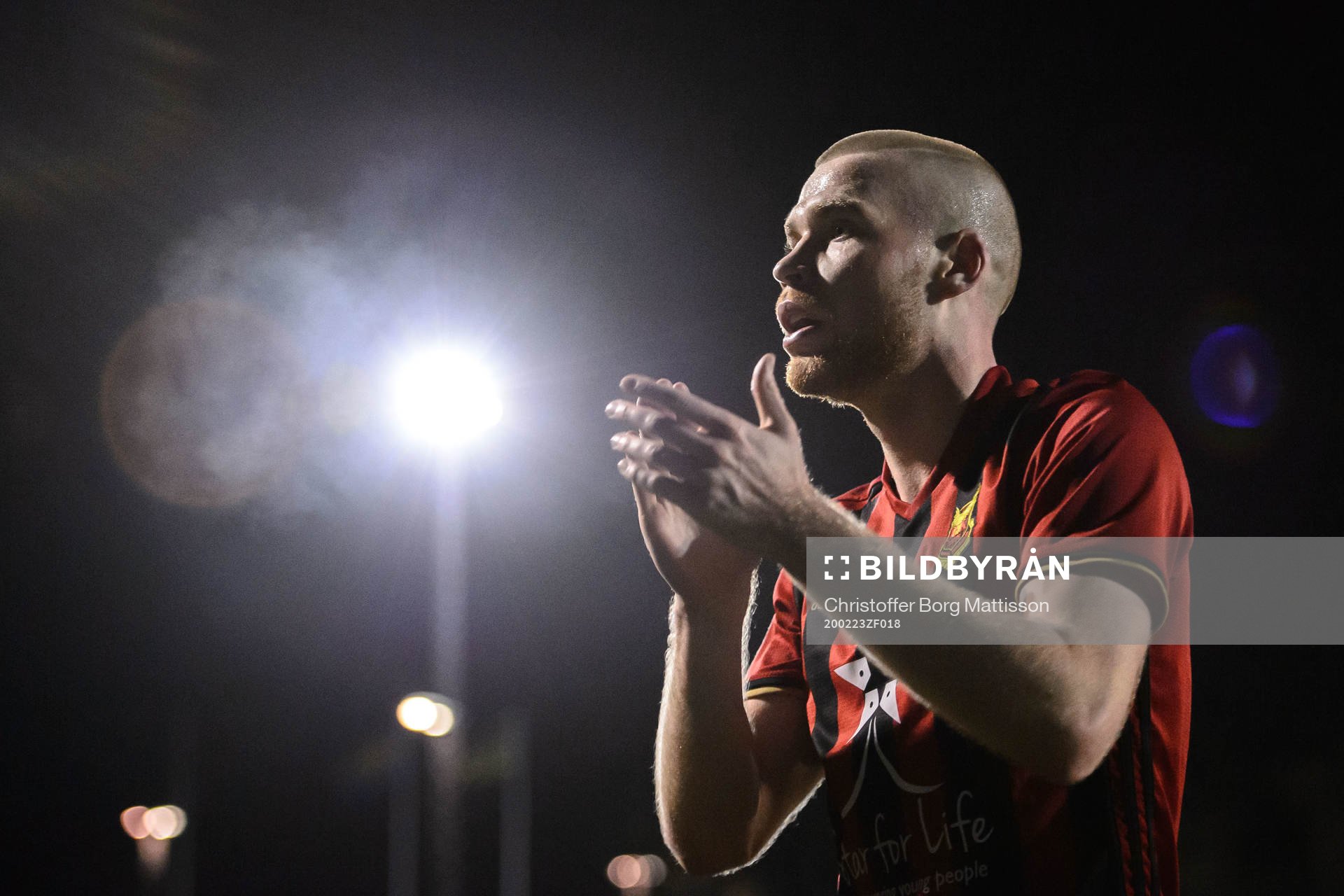 Östersunds Thomas Isherwood jublar efter fotbollsmatchen i Svenska Cupen mellan Eskilsminne och Östersund den 23 februari 2020 i Helsingborg.