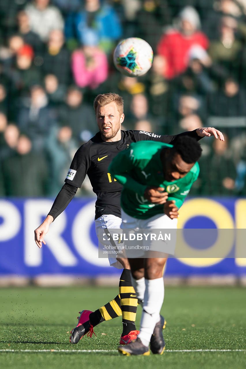 s Sebastian Larsson och Jönköpings Enock Kwakwa