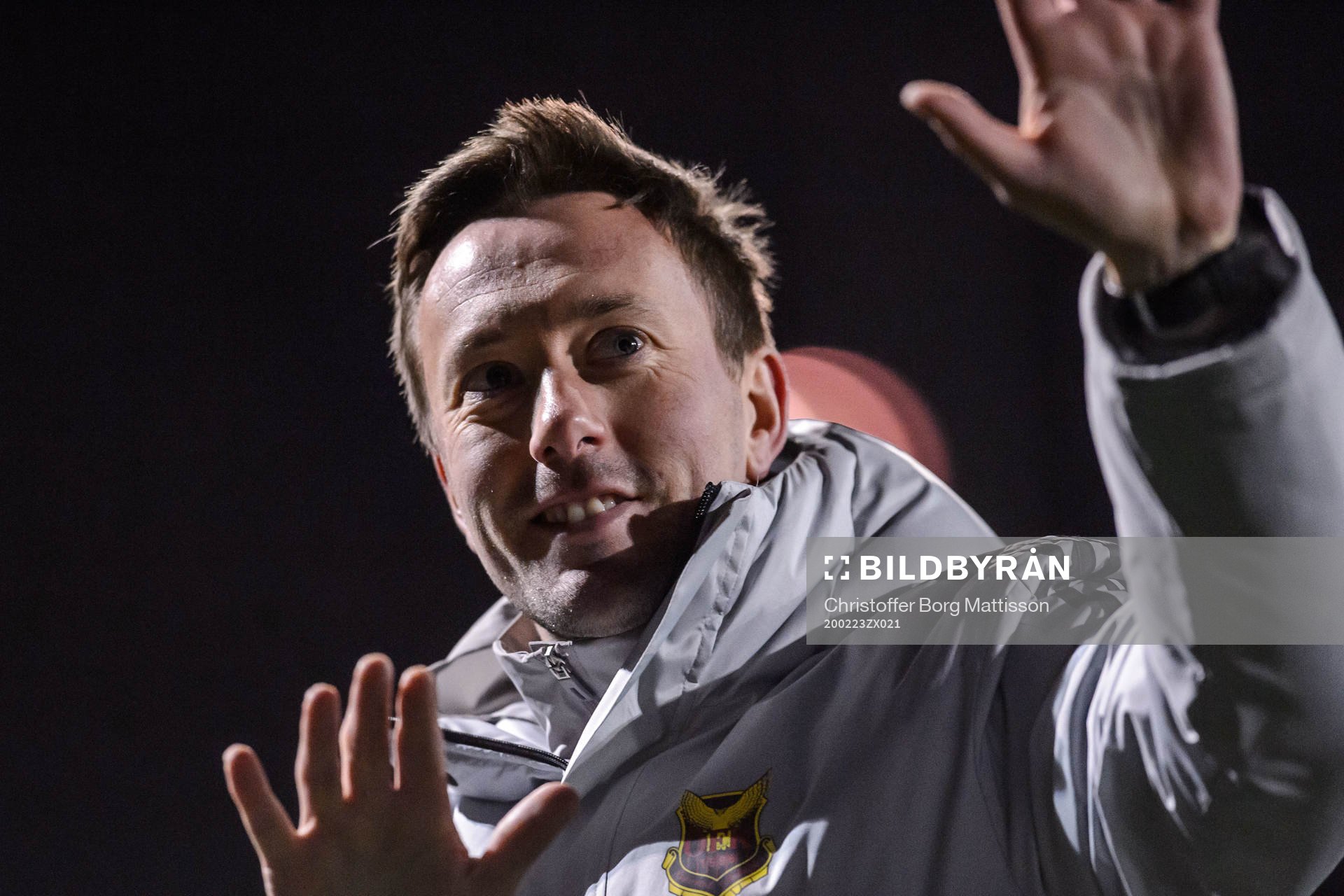 Östersunds tränare Ian Burchnall jublar