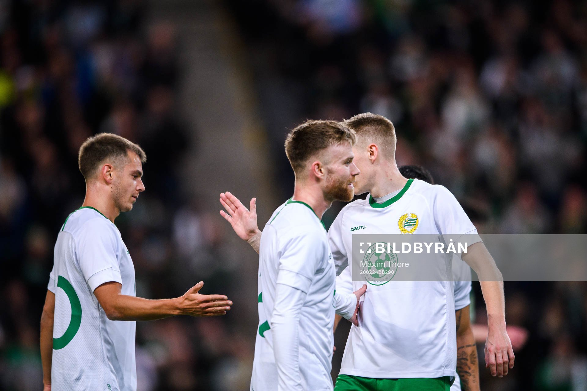Hammarbys Alexander Kacaniklic jublar med Dennis Widgren