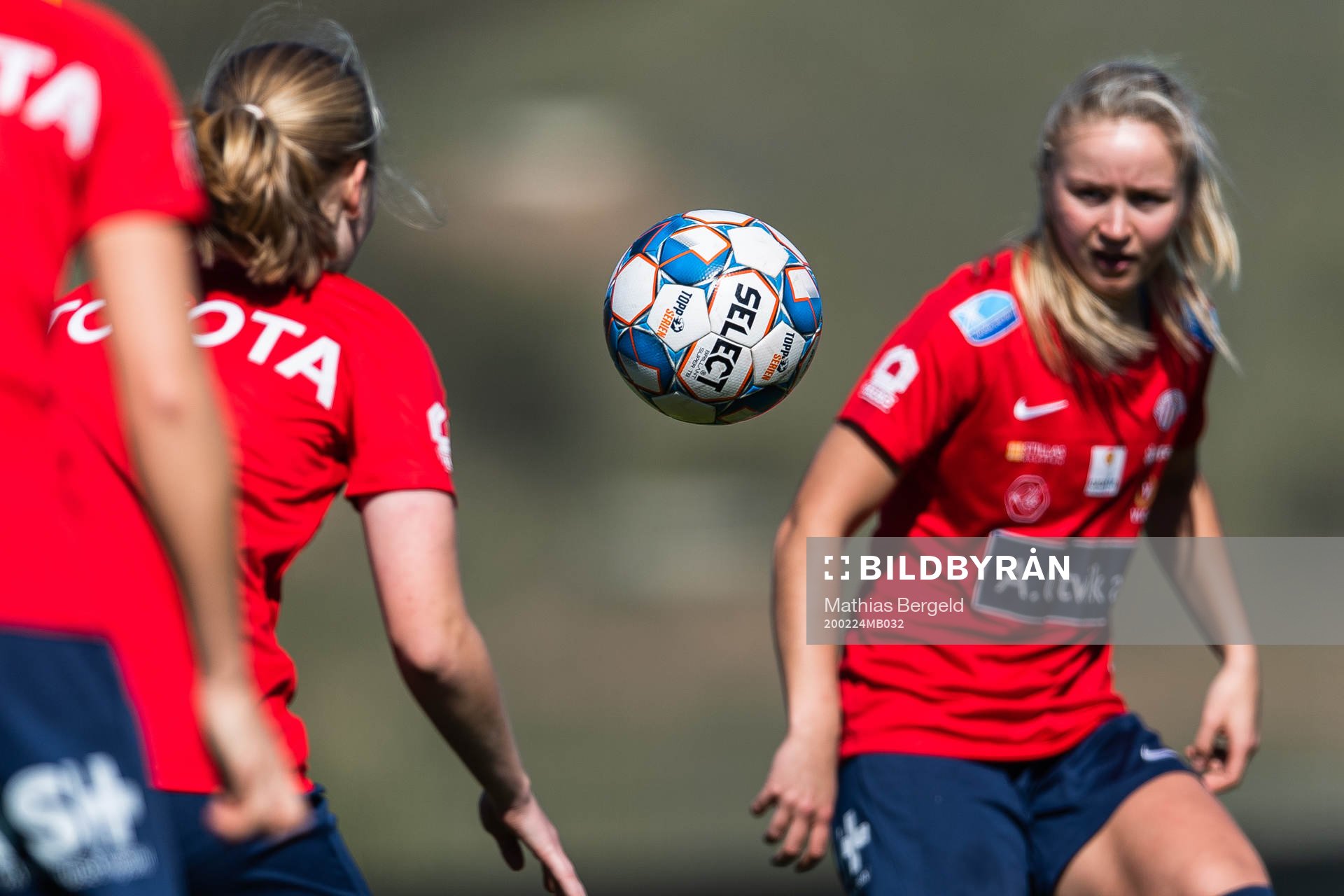 A Select football is seen between players of Avaldsnes
