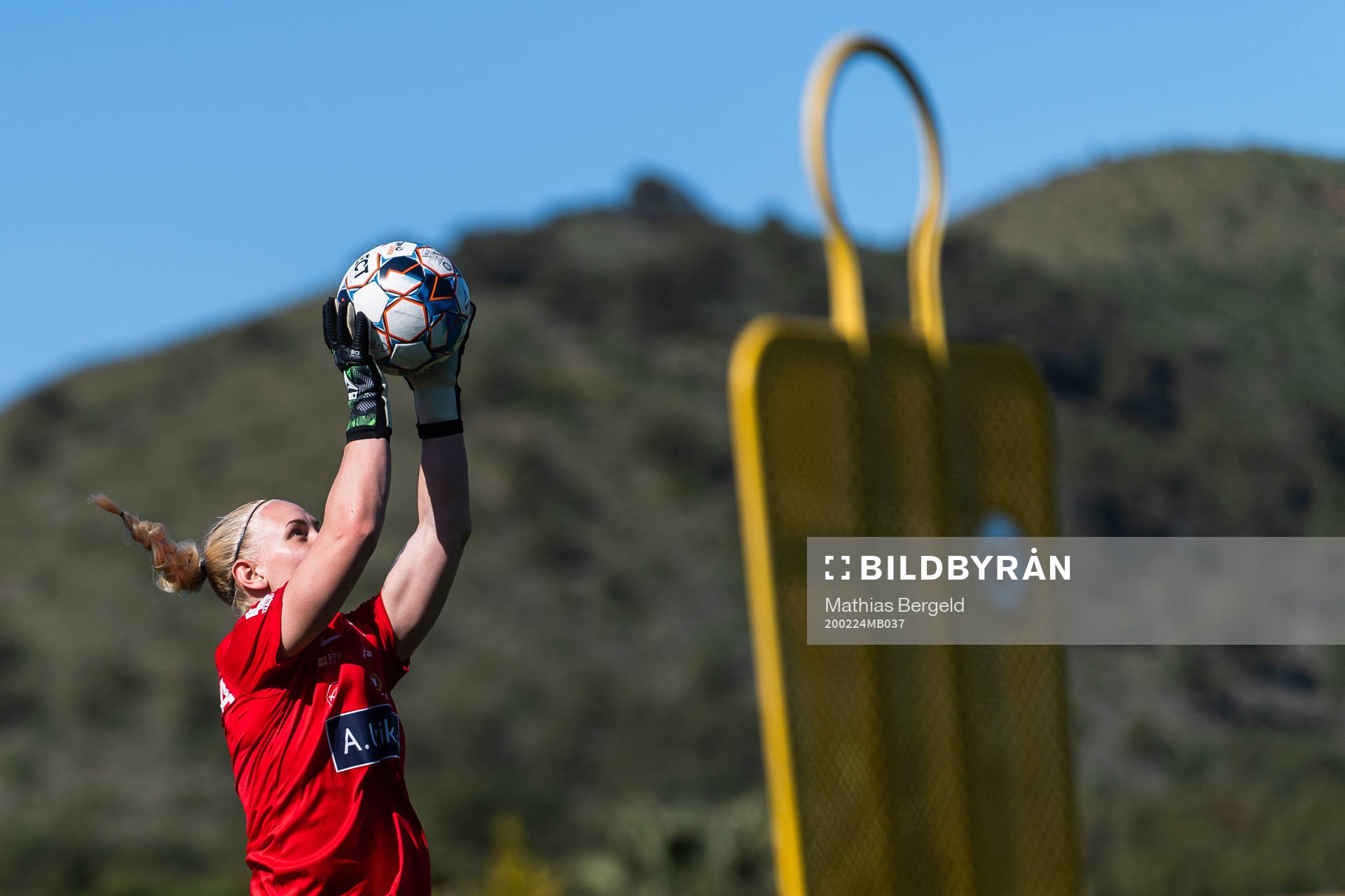 Goalkeeper Louise Högrell of Avaldsnes