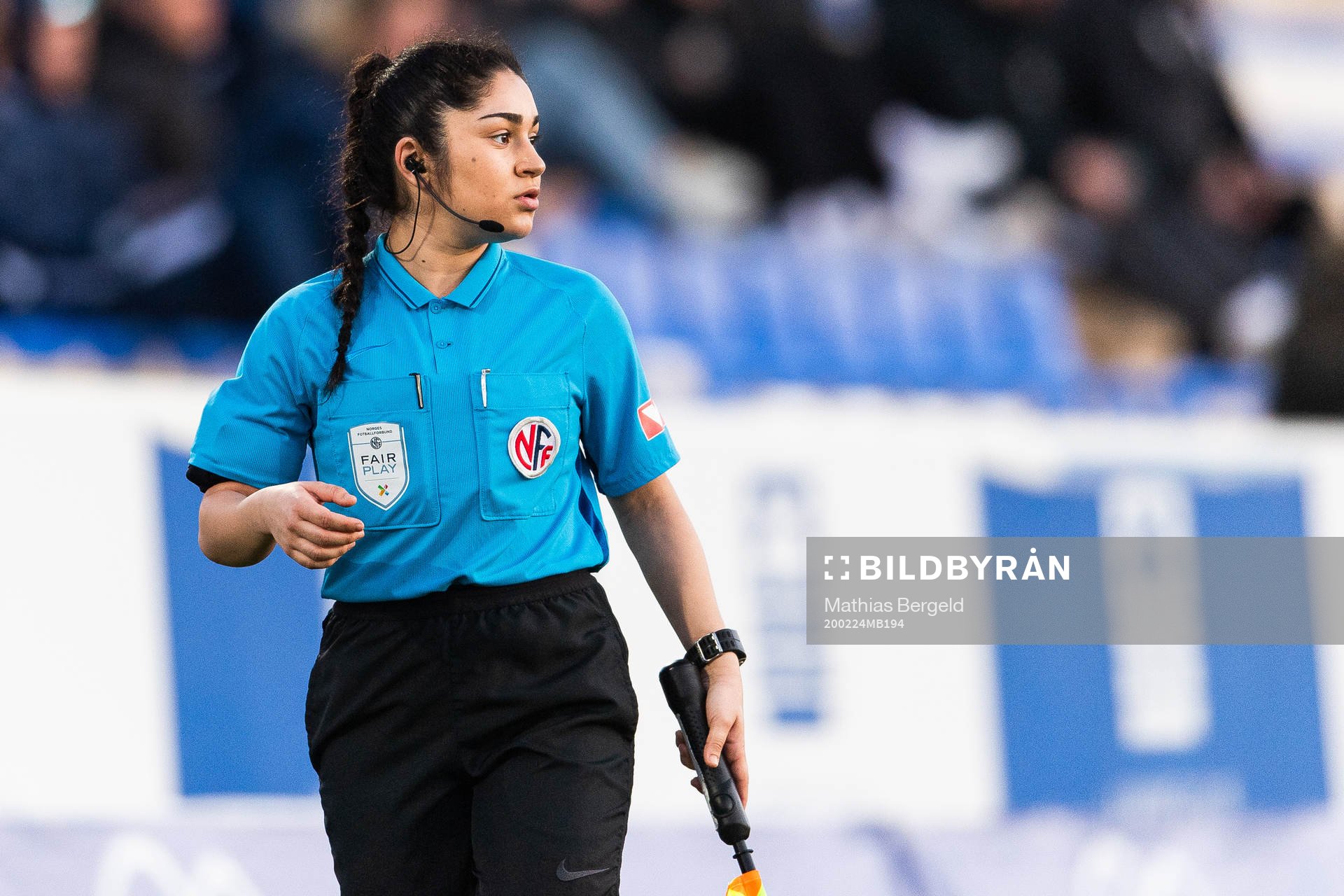 Assistant referee Niloo Kafili
