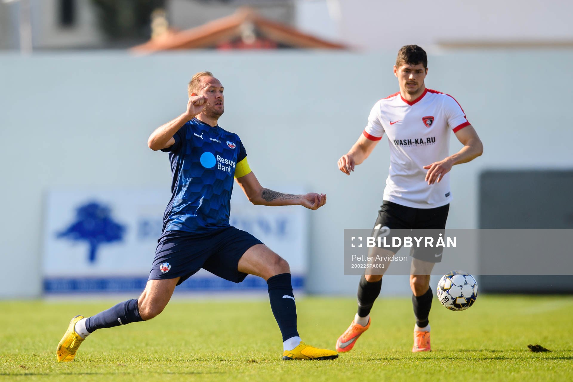 Helsingborgs Andreas Granqvist och Tekstilshchiks Aleksandr
