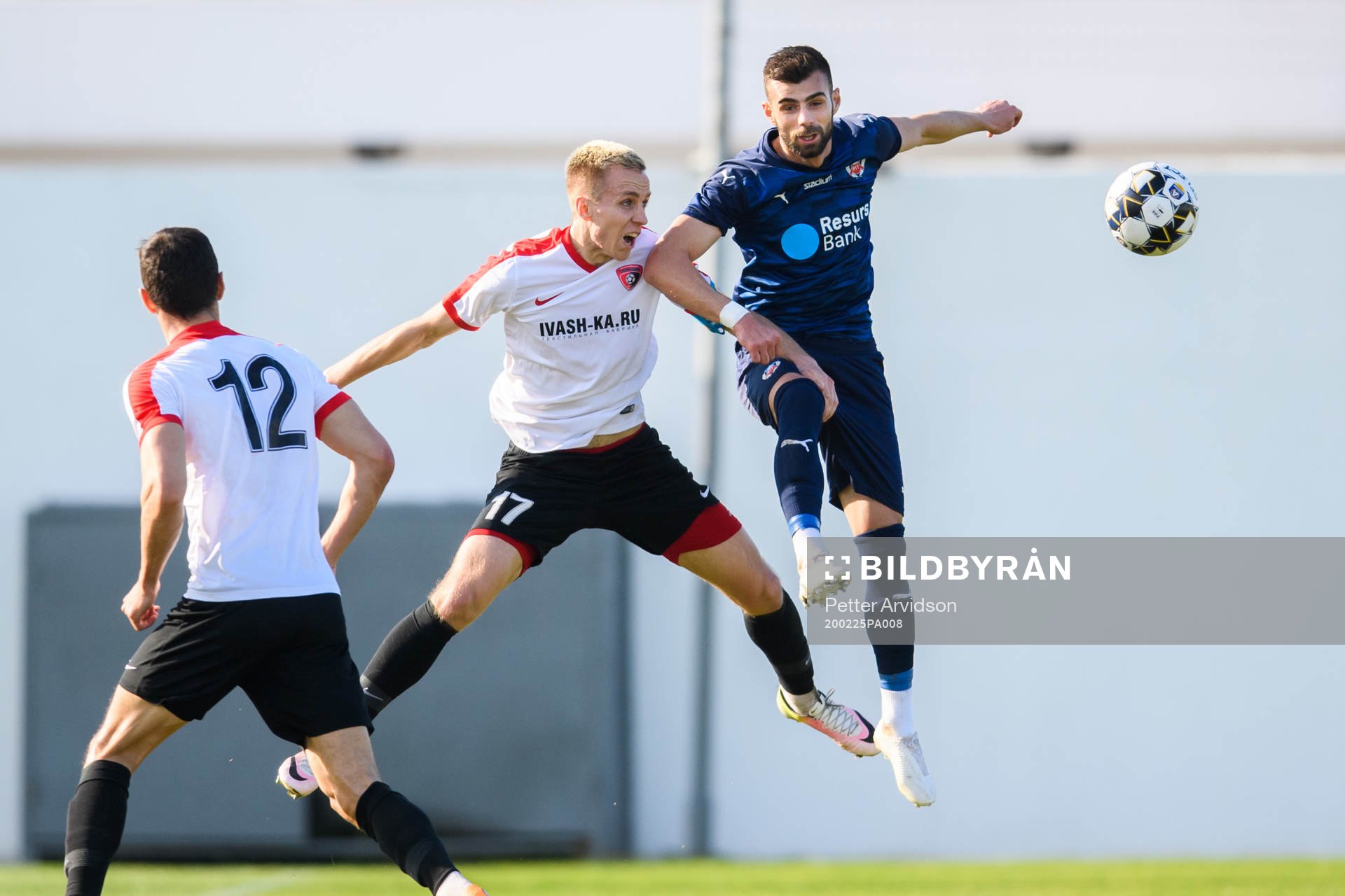 Tekstilshchiks Denis Fomin och Helsingborgs Egzon Bejtulai