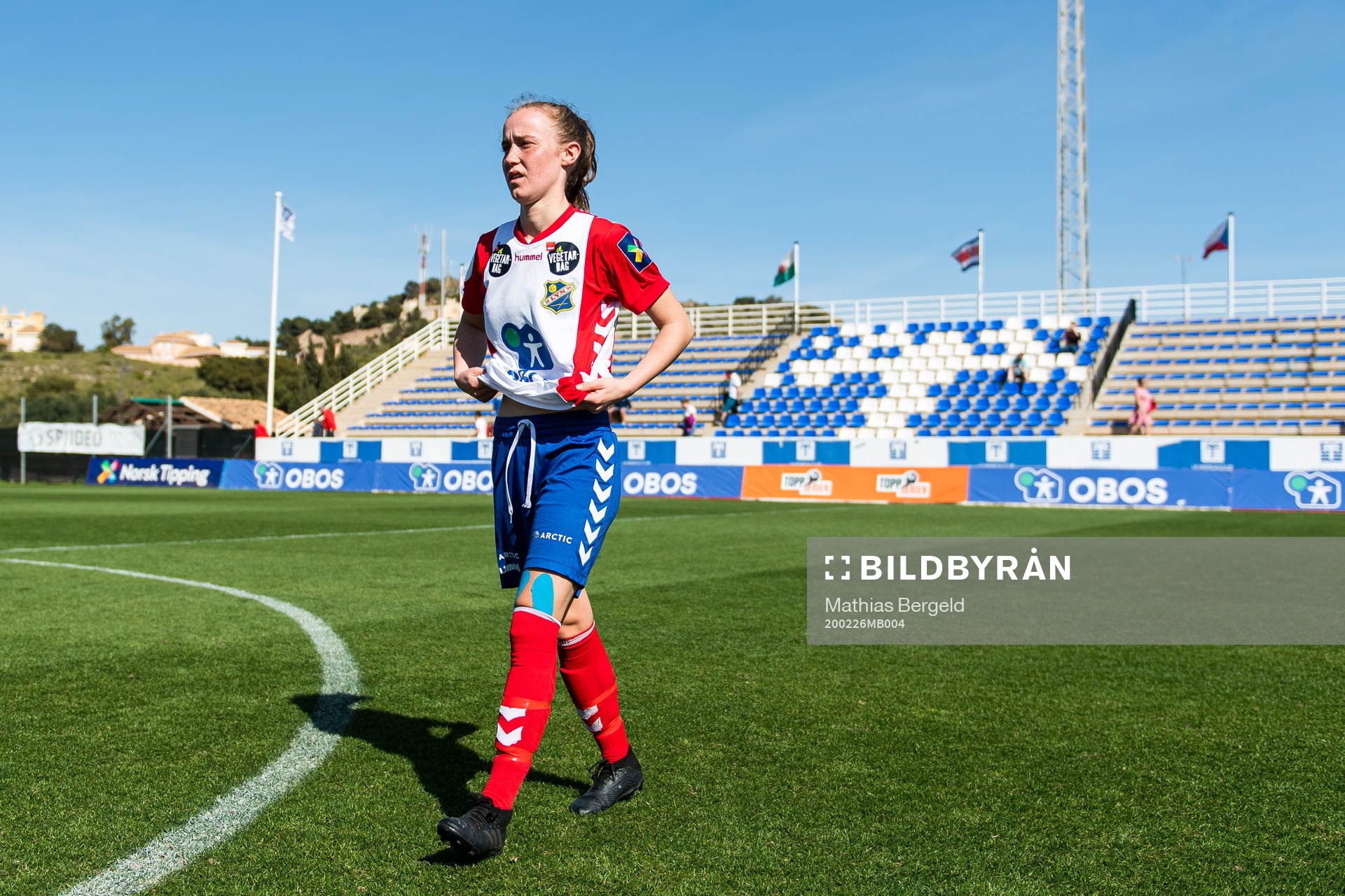 Hedda Nicoline Myhre Foslie  of Lyn looks dejected