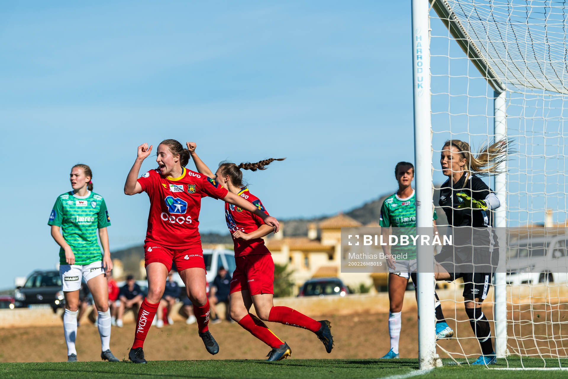 Ragne Hagen Svastuen of Røa celebrates