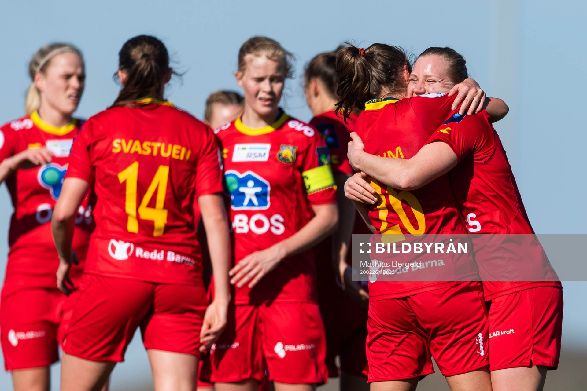 Rebecka Holum celebrate with Linn Huseby of Røa who scored