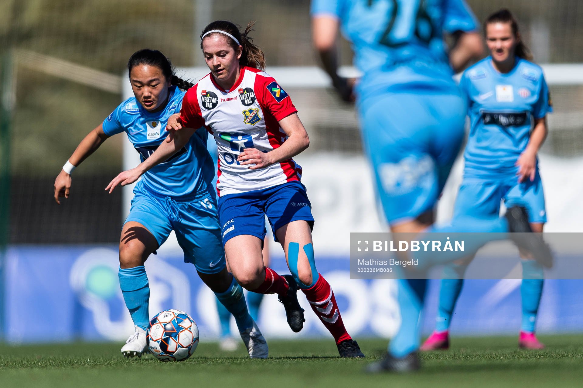 Maria Sørenes of Avaldsnes and Selma Hernes of Lyn