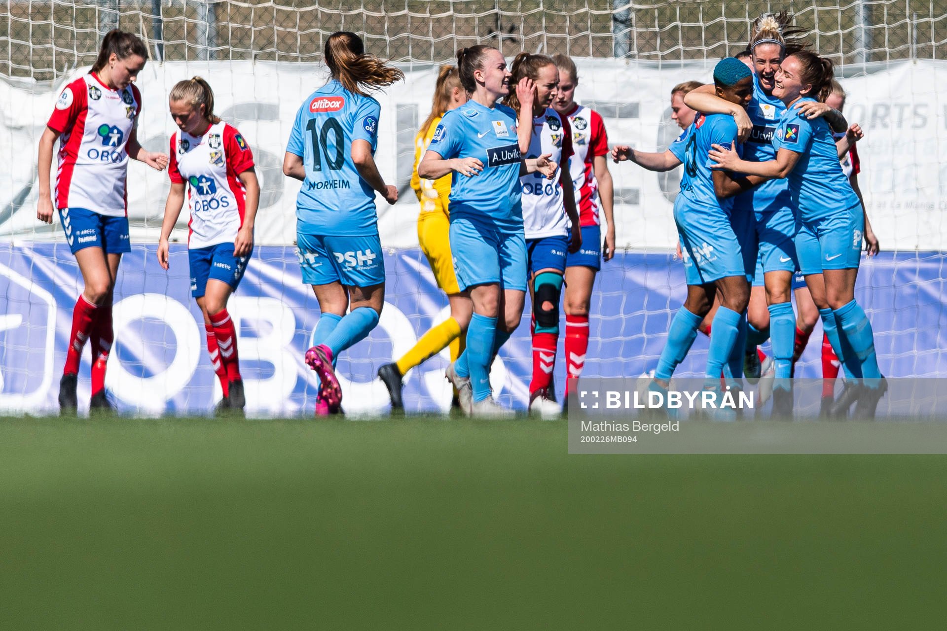 Players of of Avaldsnes celebrate after Robyn Decker scored 0-1 during a pre-season friendly football match between Lyn and Avaldsnes on February 26, 2020 in La Manga.