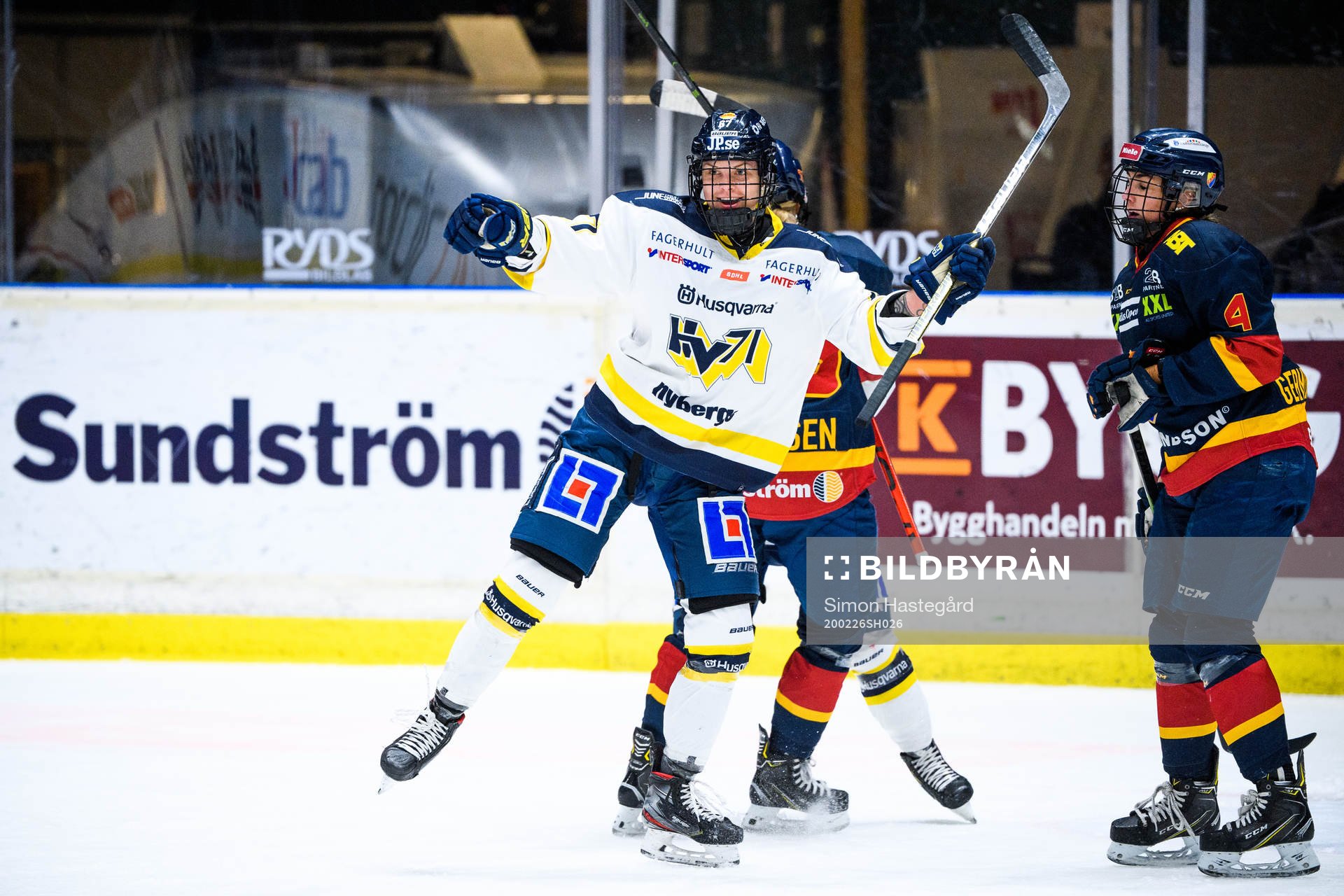 s Michelle Löwenhielm jublar