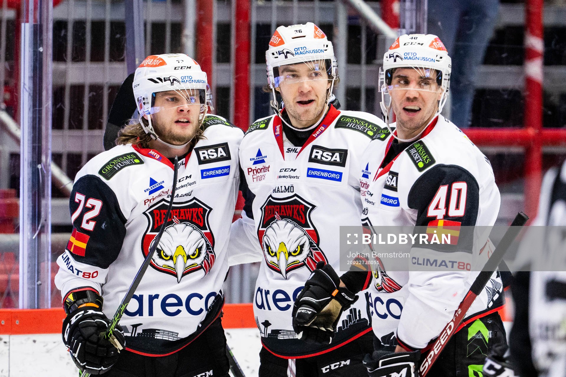 Malmö Redhawks Matias Myttynen jublar med lagkamrater