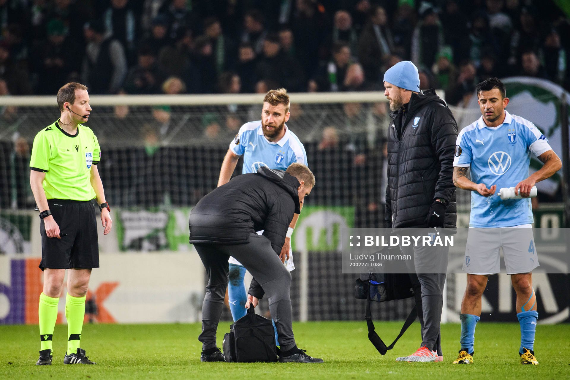 Rasmus Bengtsson of Malmö FF is injured and get's looked