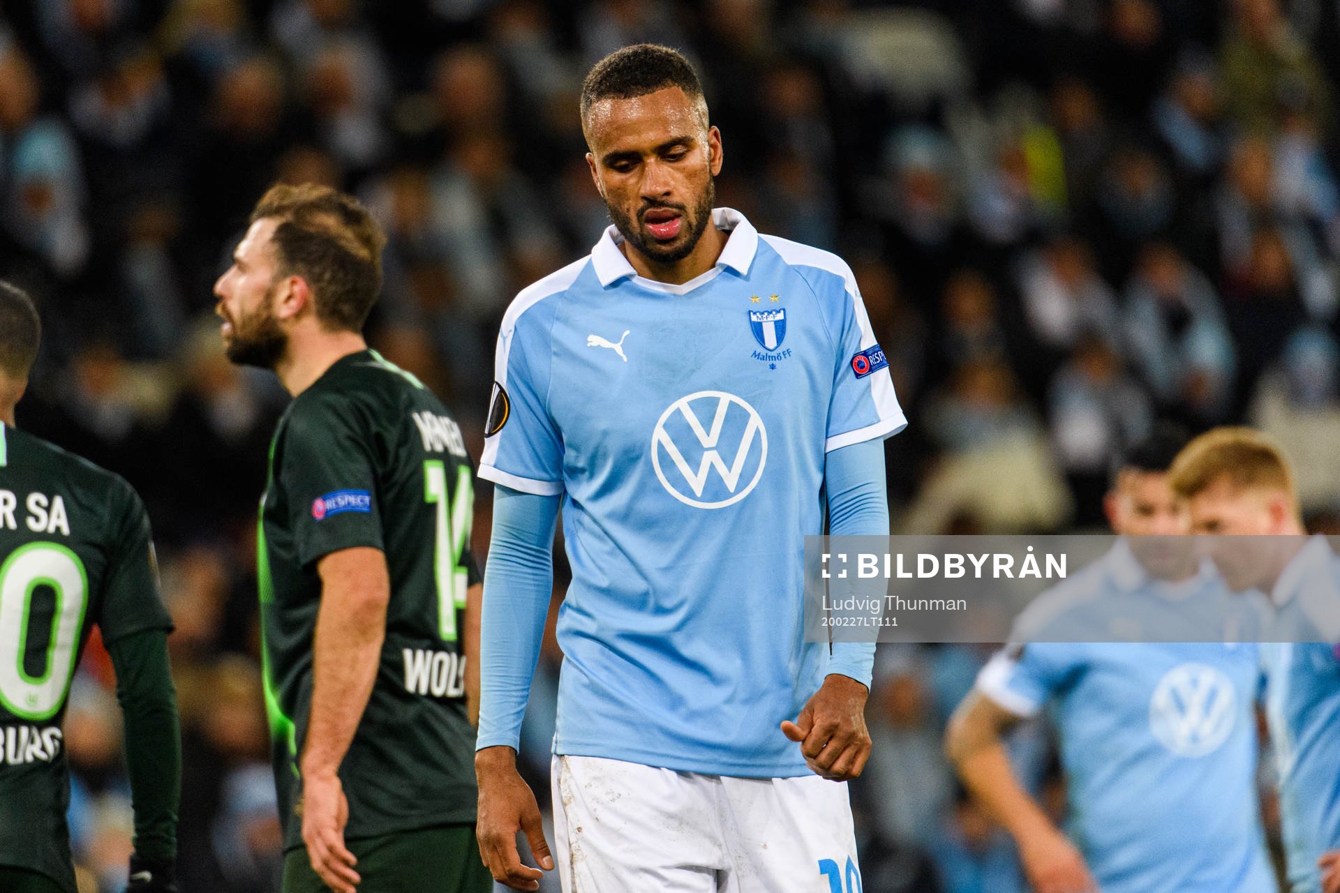 Isaac Kiese Thelin of Malmö FF looks dejected