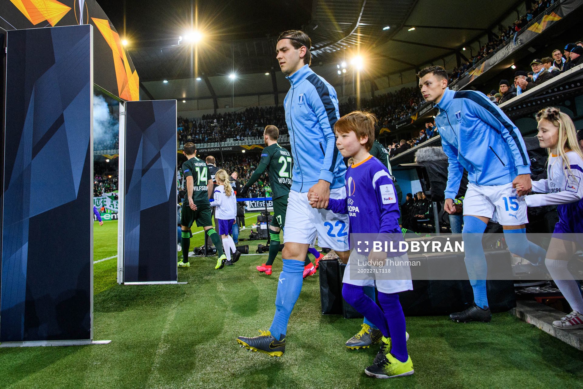 Adi Nalic and Anel Ahmedhodzic of Malmö FF enters the pitch