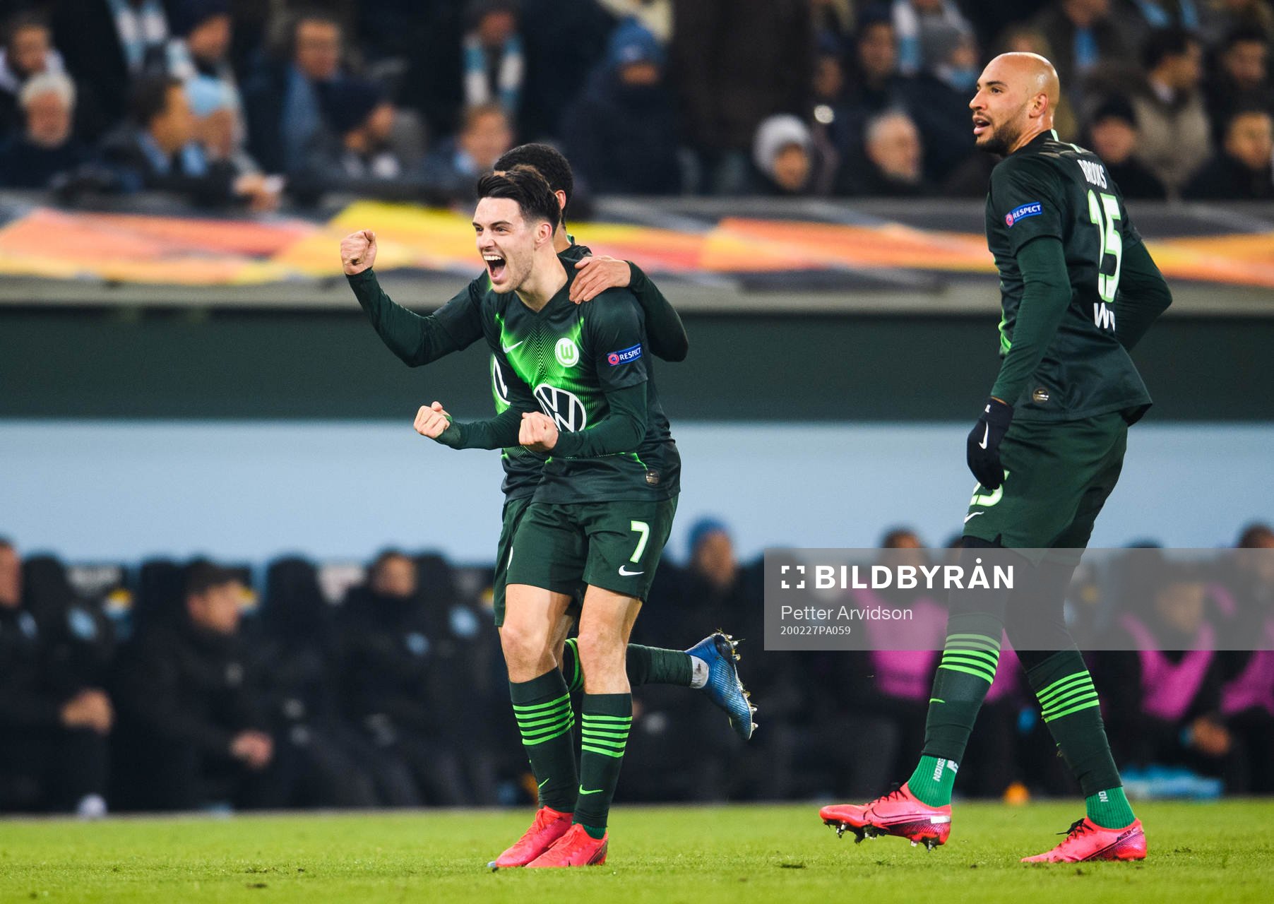 Josip Brekalo of Wolfsburg celebrate the 0-1 goal