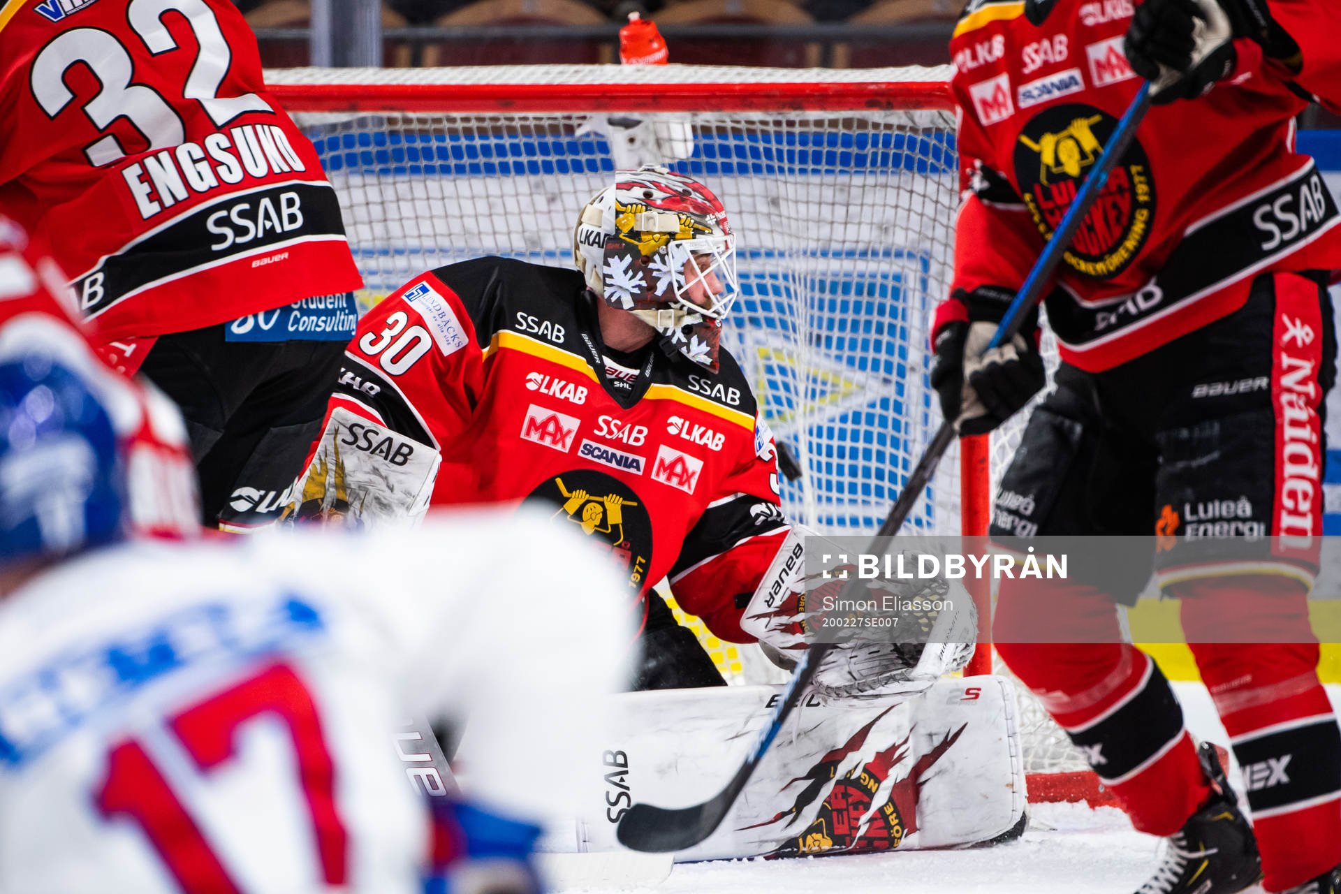 Oskarshamns Jonas Engström sätter 1-1 bakom Luleås
