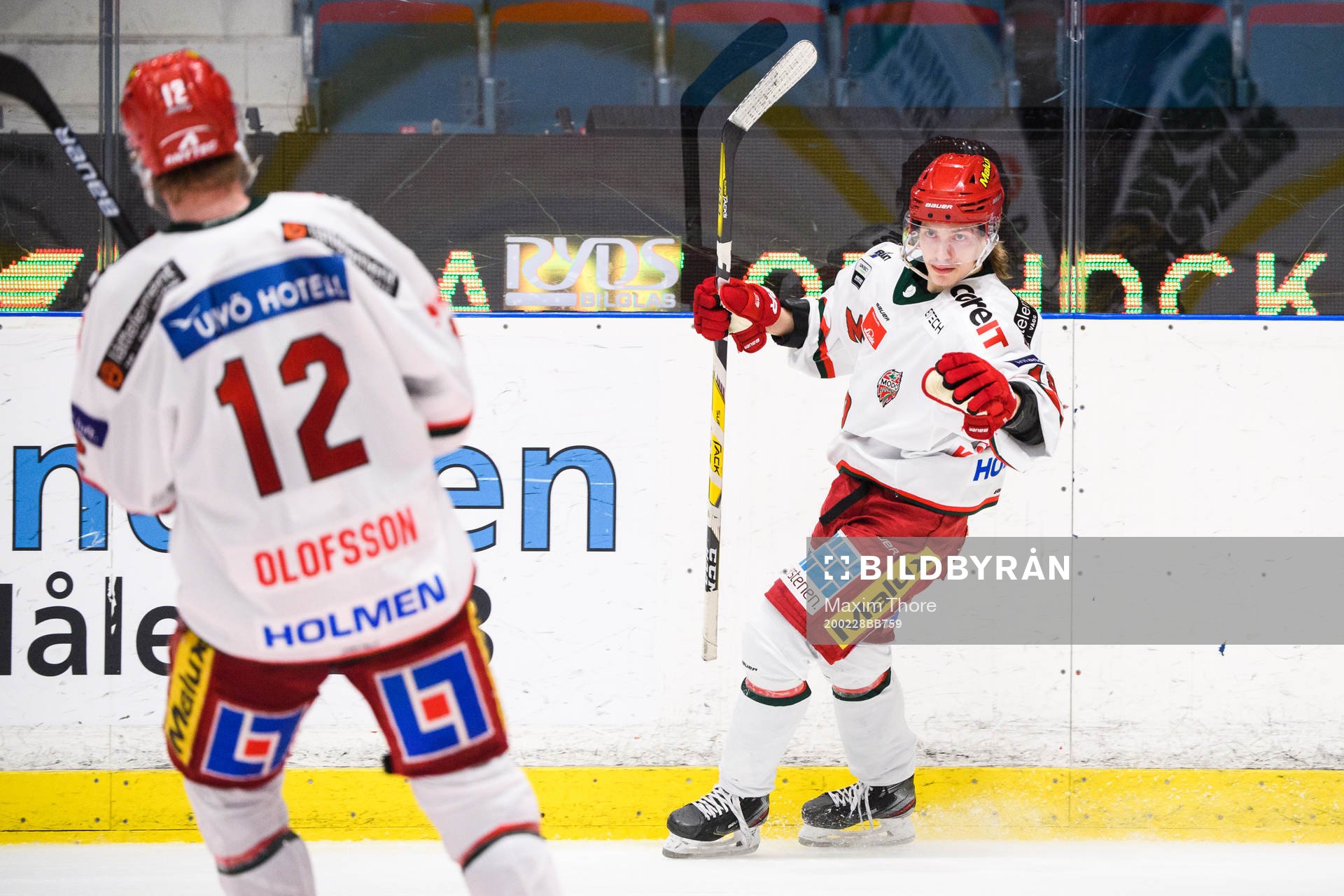 Modos Iikka Kangasniemi jublar