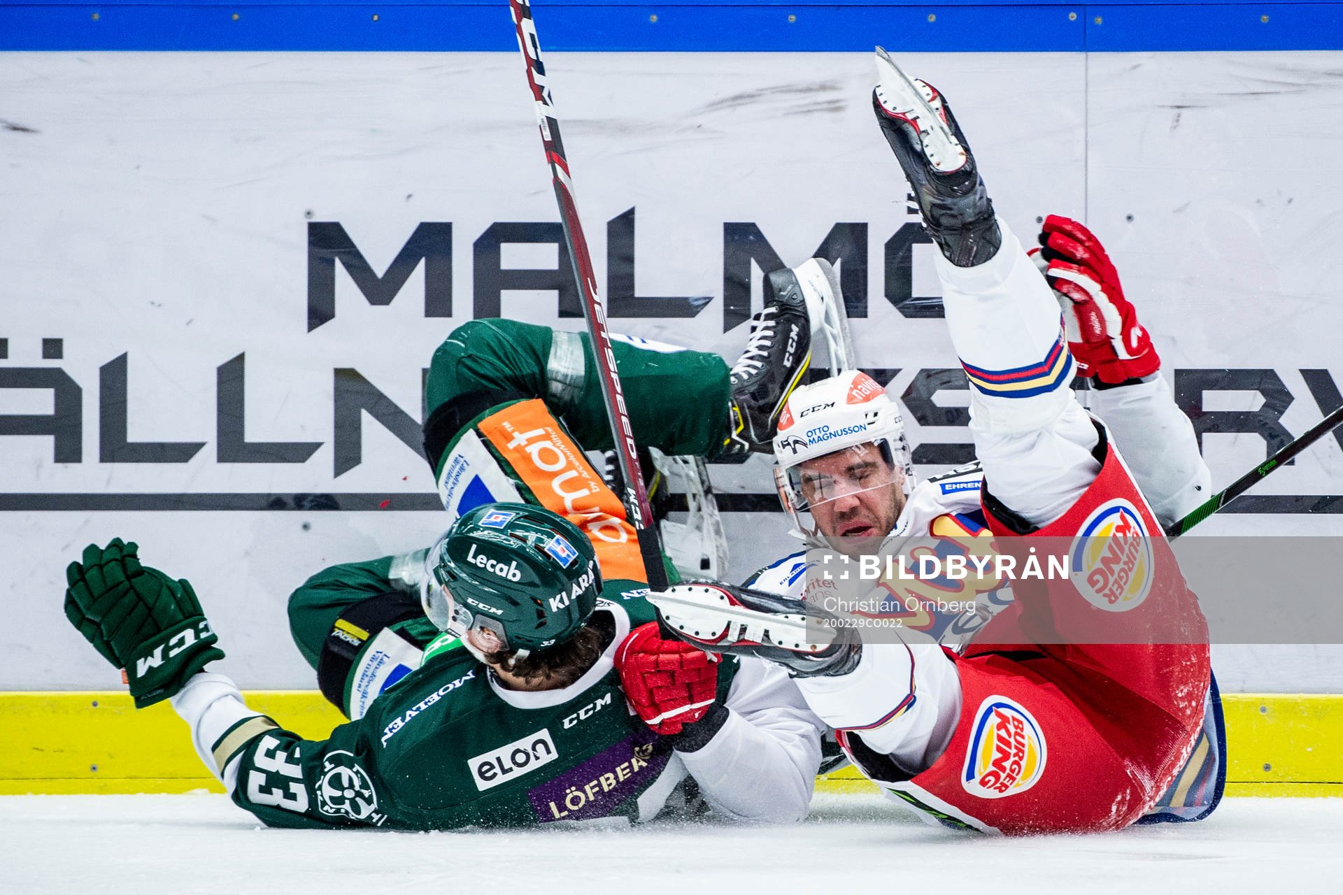 Färjestads Albert Johansson och Malmö Redhawks Jesper