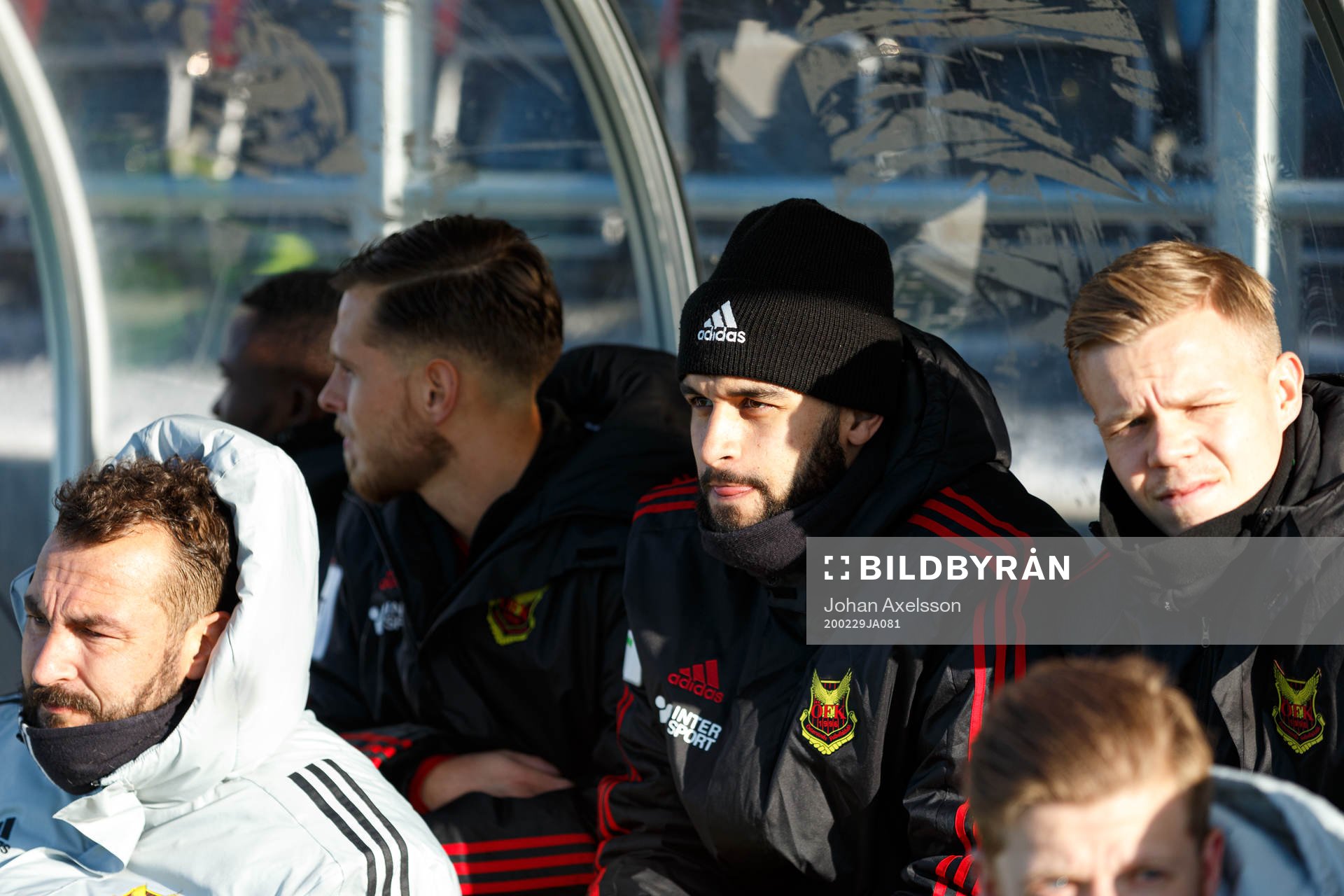 Östersunds Sixten Mohlin på bänken under fotbollsmatchen i Svenska Cupen mellan Östersund och Gais den 29 Februari 2020 i Östersund.