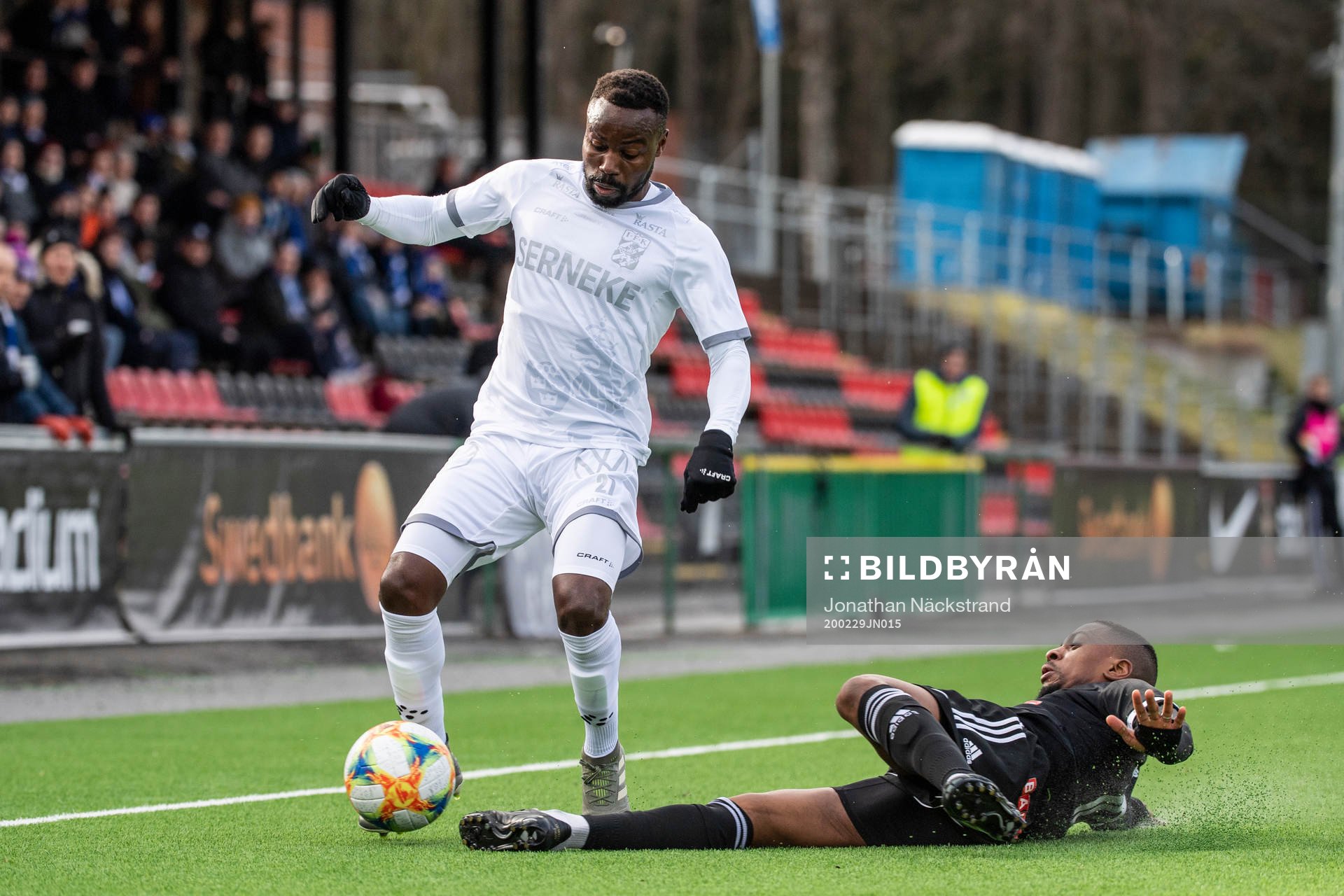 IFK Göteborgs Nzuzi Toko och Sollentunas Dida Rashidi