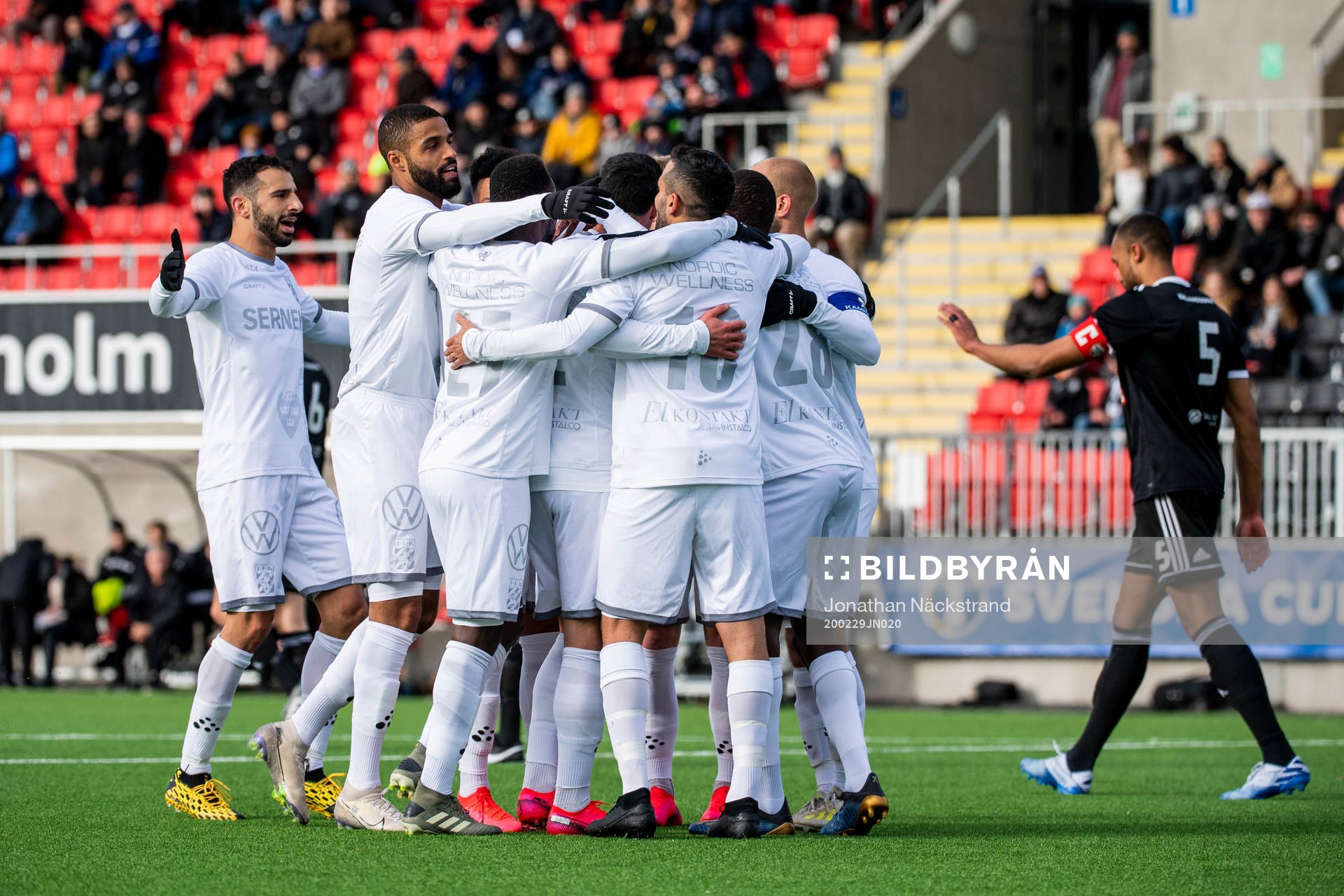 IFK Göteborgs spelare jublar