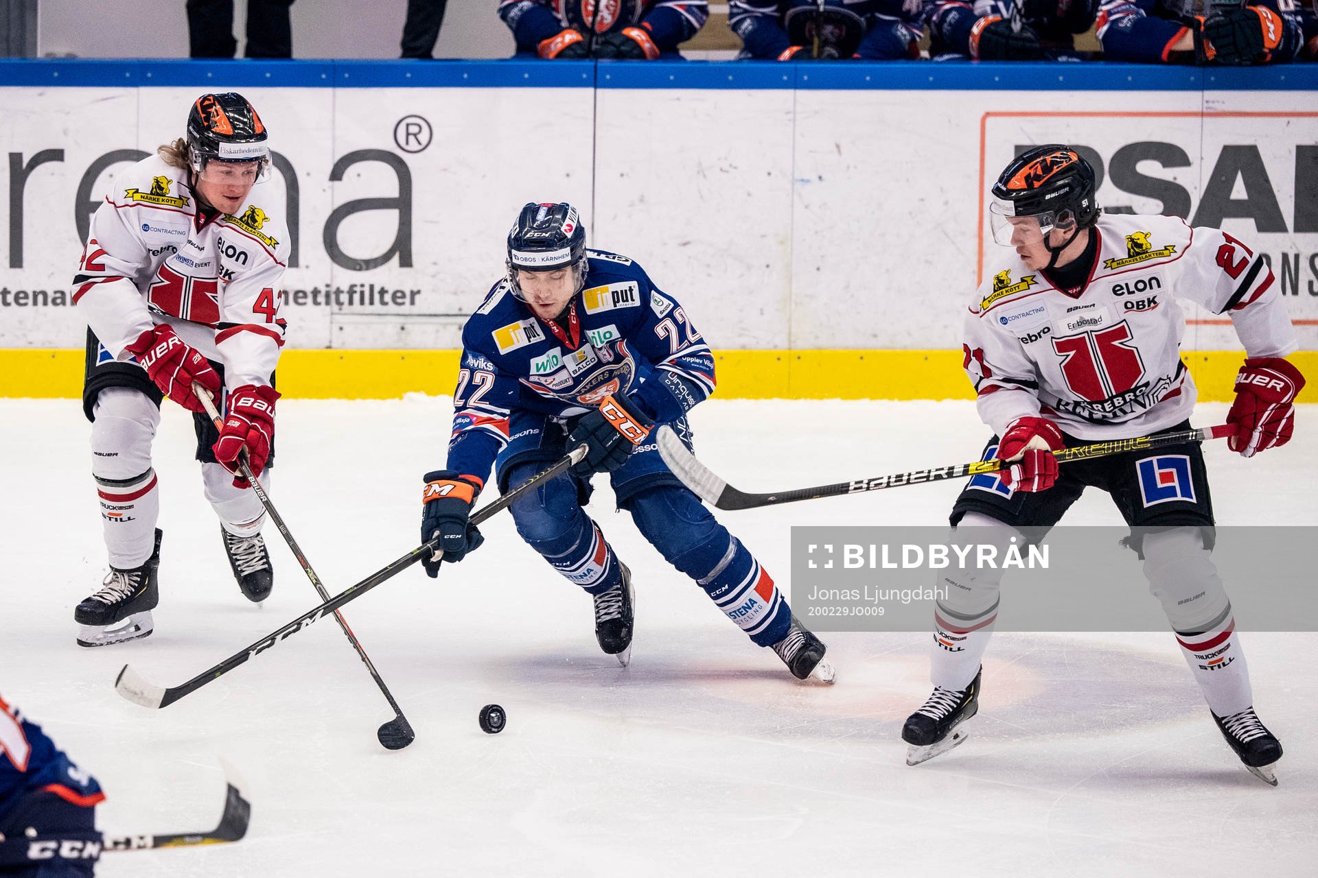 Örebros Robin Salo och Linus Öberg mot Växjös Jacob