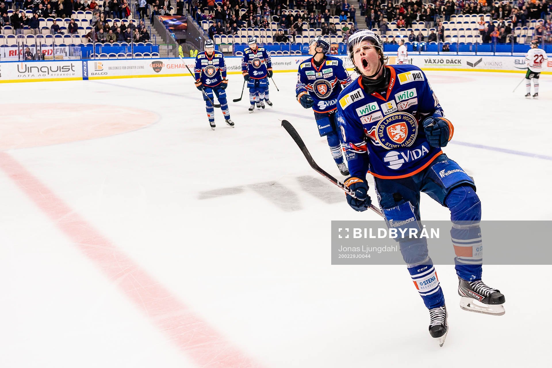 Växjös Fredrik Karlström jublar