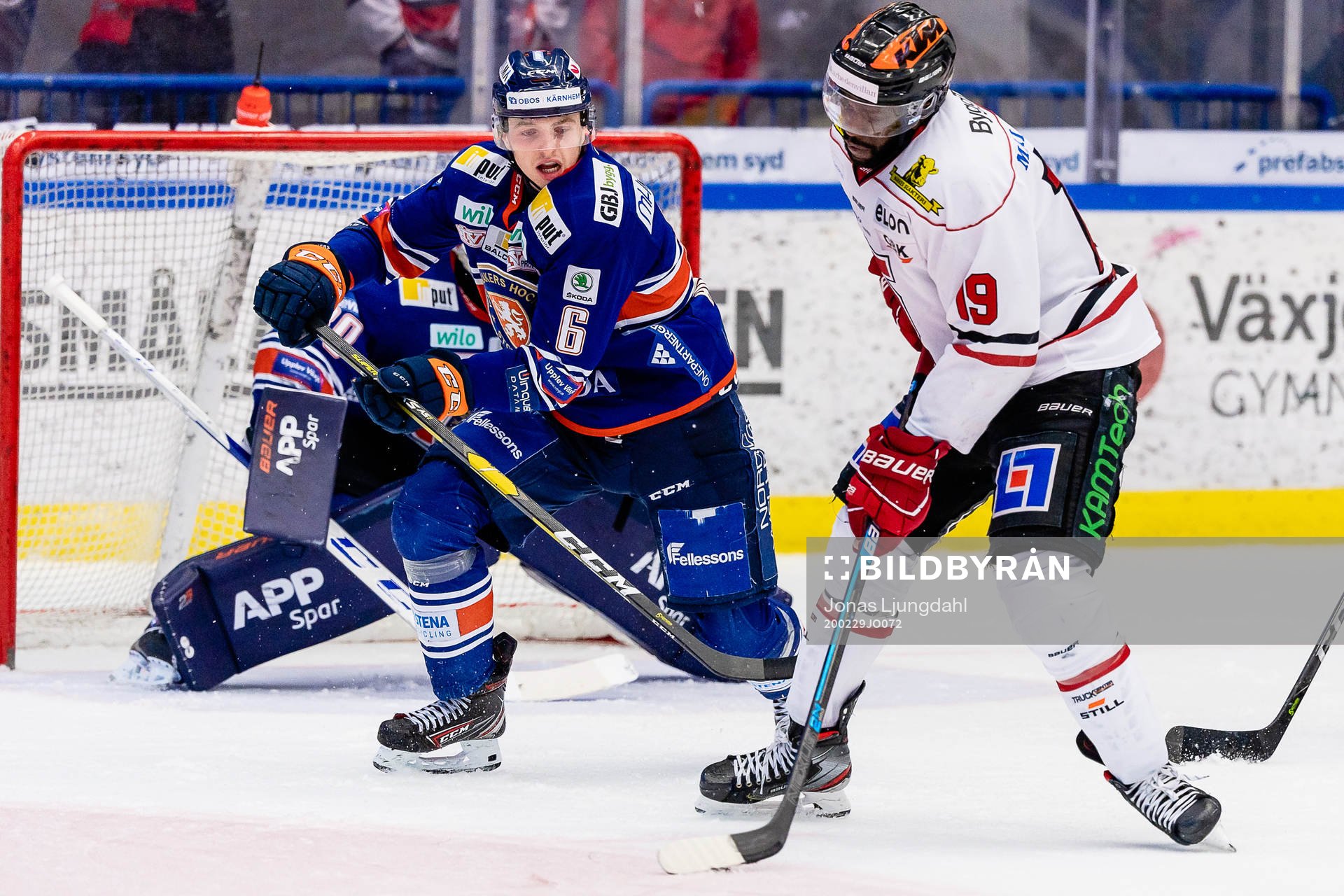 Växjös Linus Högberg och Örebros Daniel Muzito Bagenda