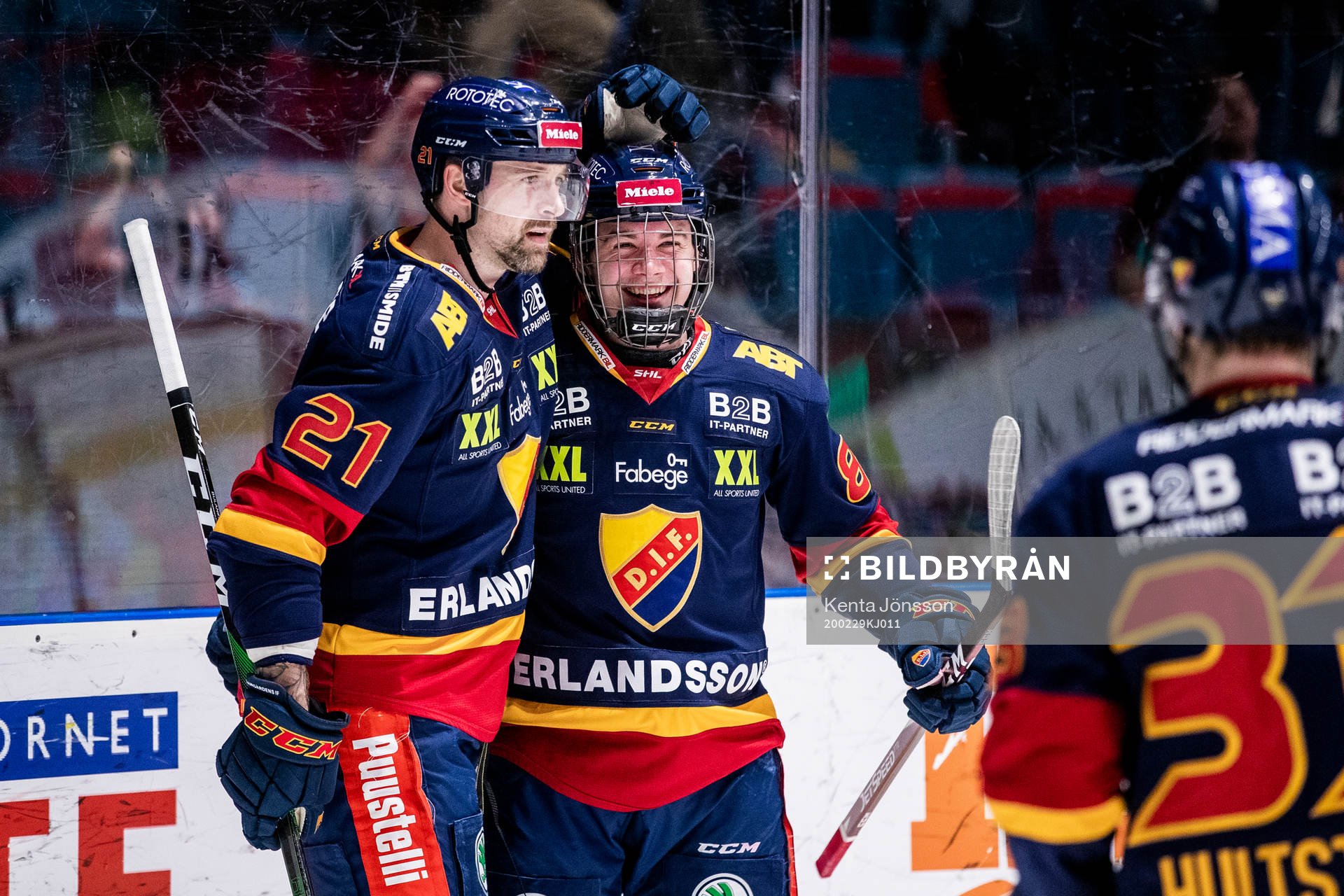 Djurgårdens Alexander Holtz jublar