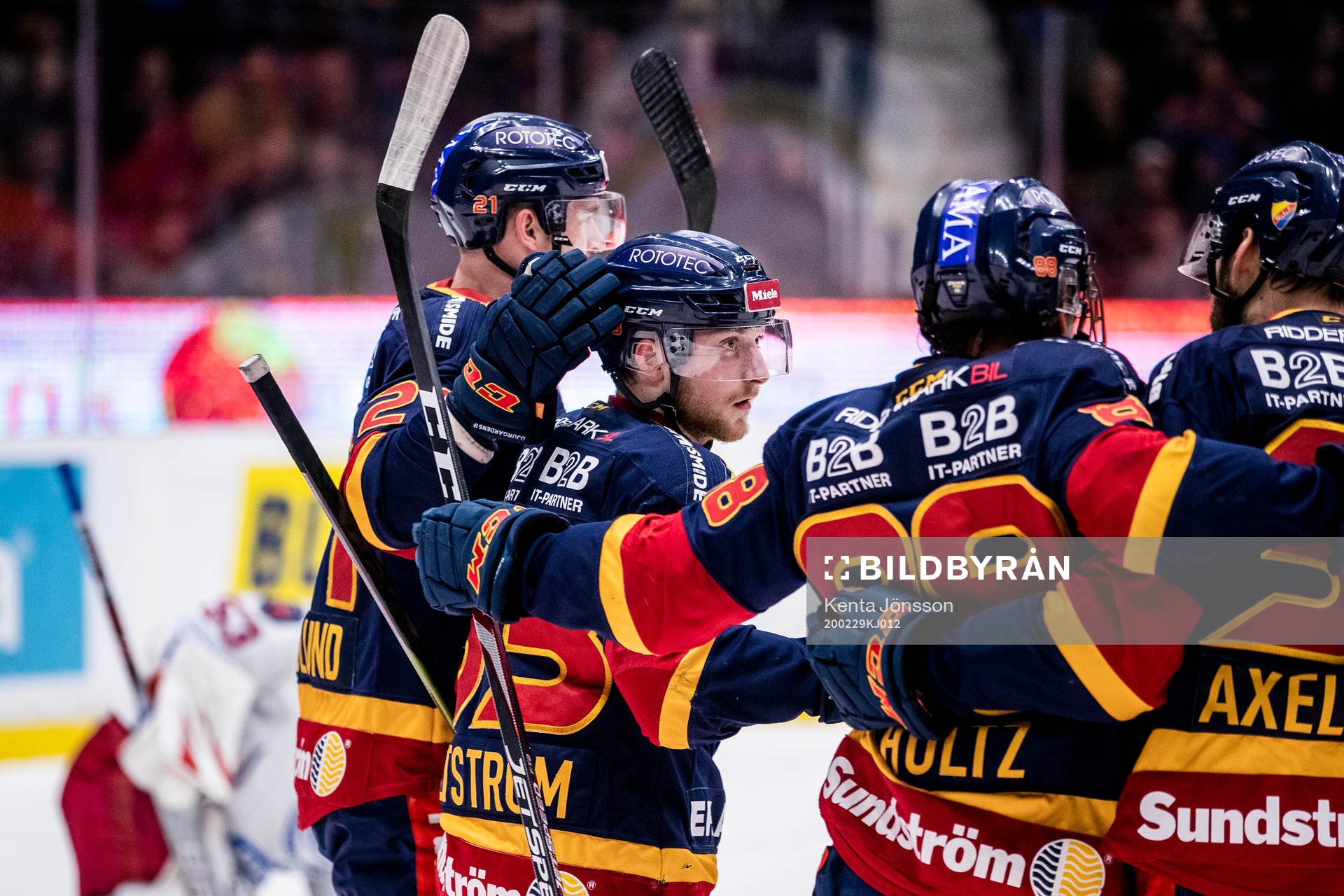 Djurgårdens Linus Hultström jublar