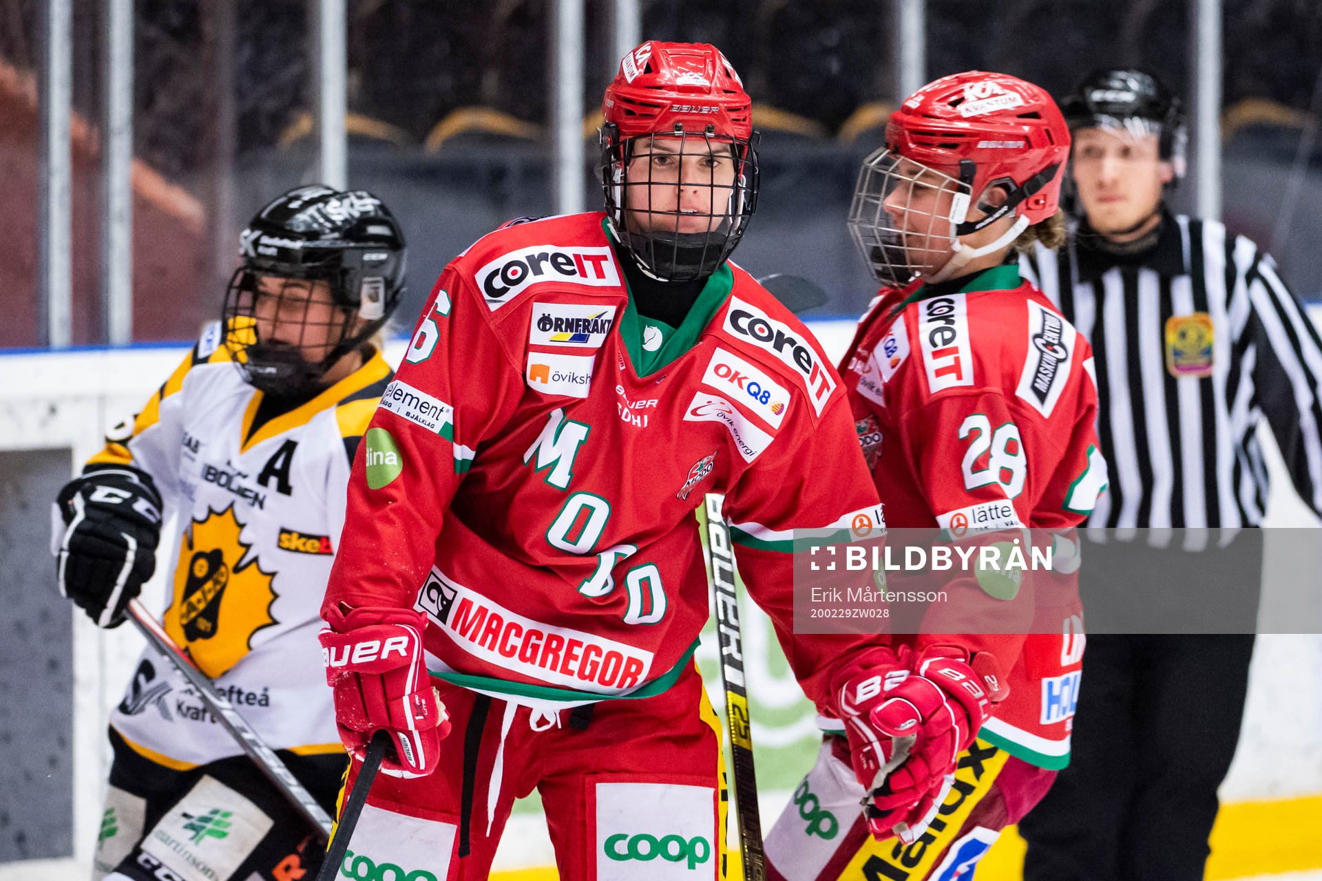 Modos Gracen Hirschy och Nathalie Lidman