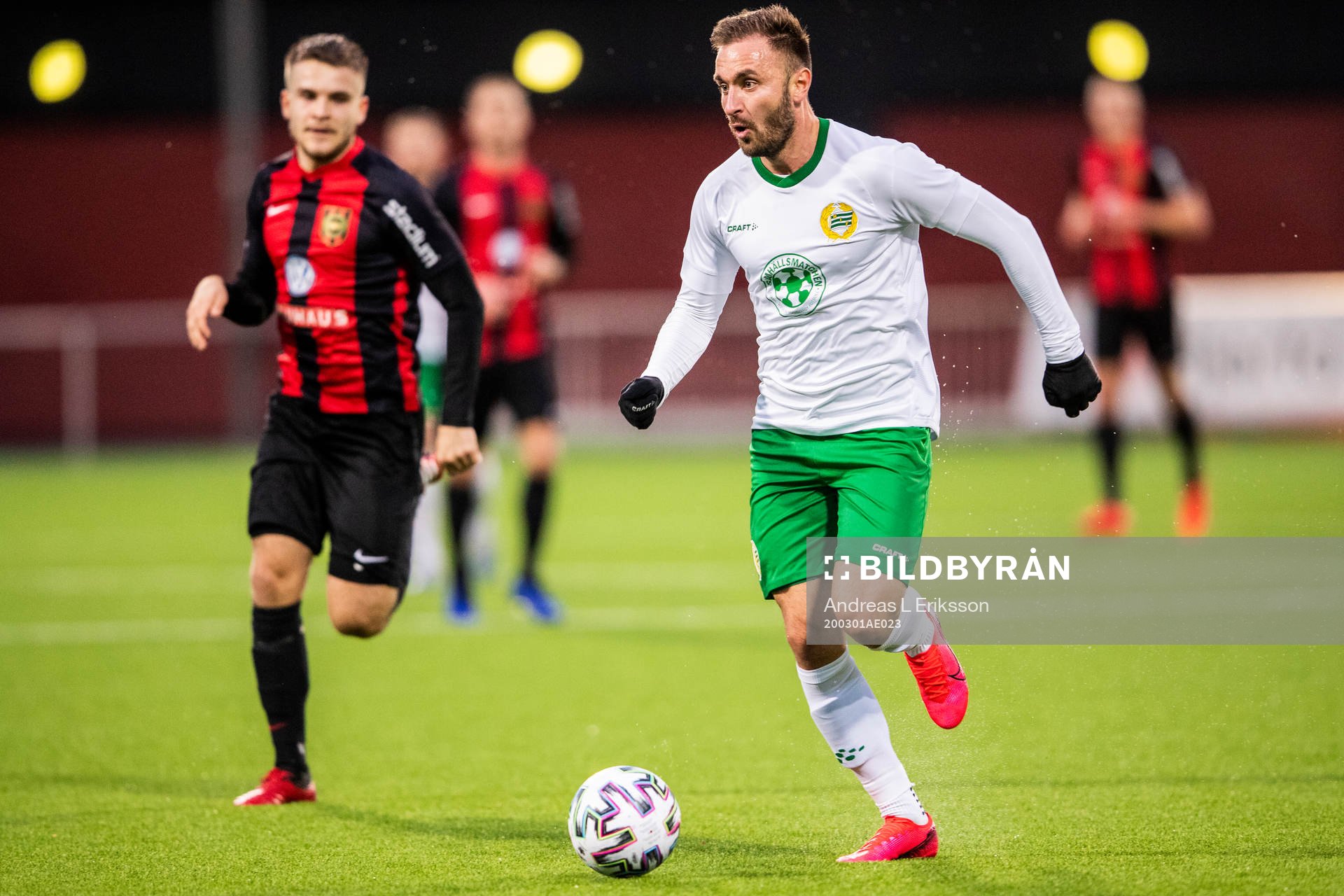 Brommapojkarnas Amadeus Sögaard och Hammarbys Muamer