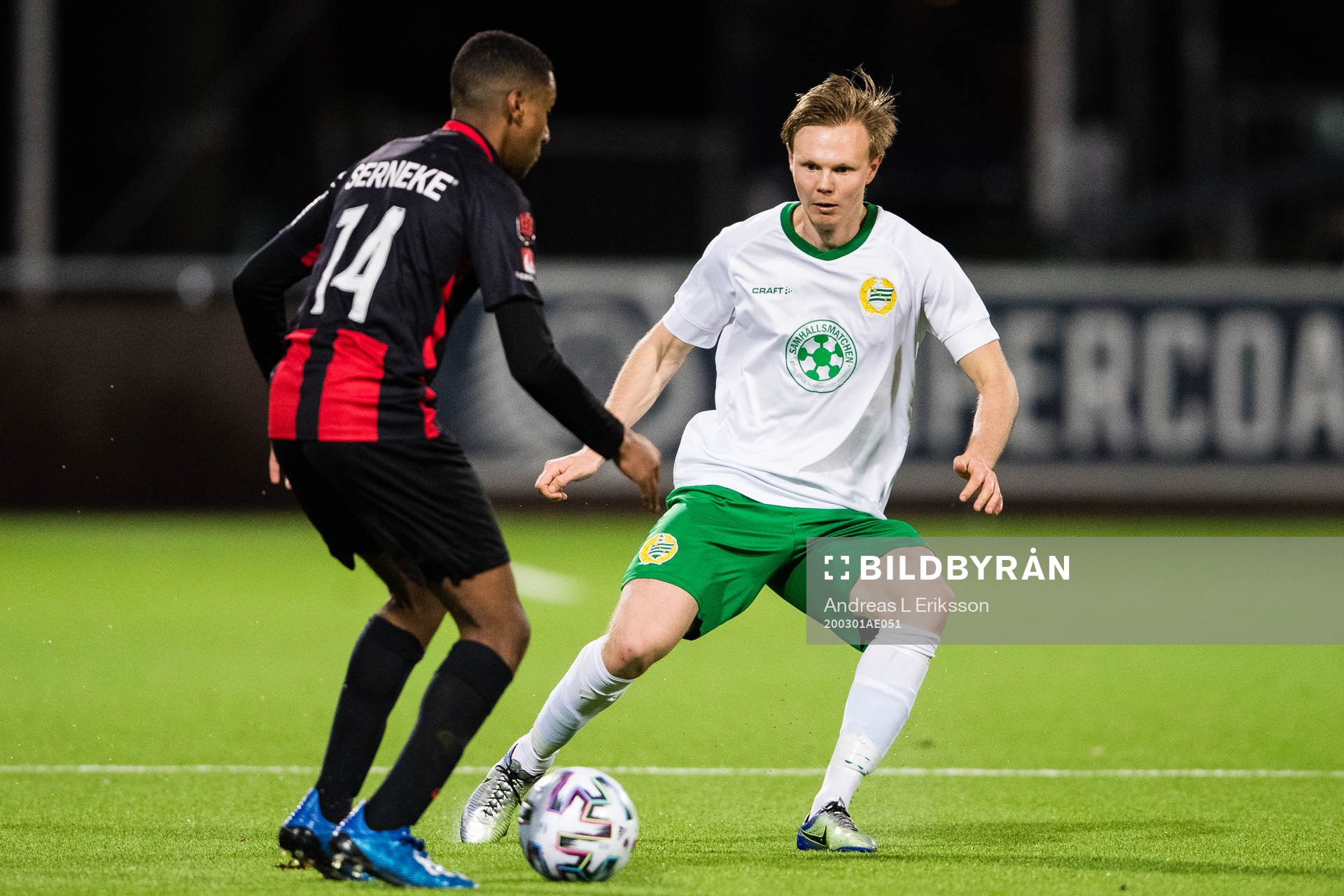Brommapojkarnas Paulos Abraham och Hammarbys Tim Söderström under fotbollsmatchen i Svenska Cupen mellan Brommapojkarna och Hammarby den 1 mars 2020 i Stockholm. 