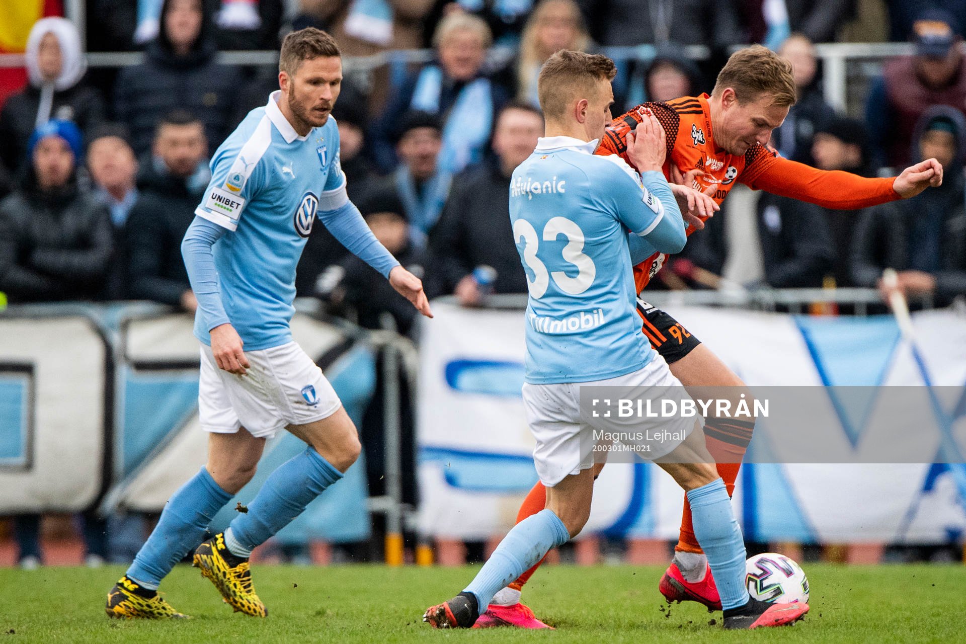 Karlskronas Alexander Petersson och Malmö FFs Amel Mujanic