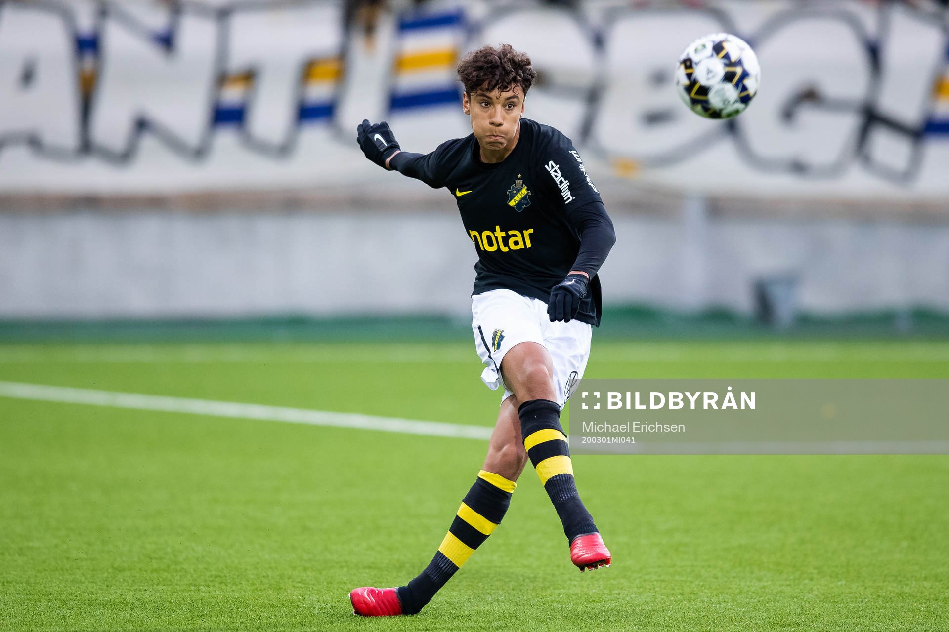 AIKs Robin Tihi under fotbollsmatchen i Svenska Cupen mellan Örgryte och AIK den 1 mars 2020 i Göteborg.
