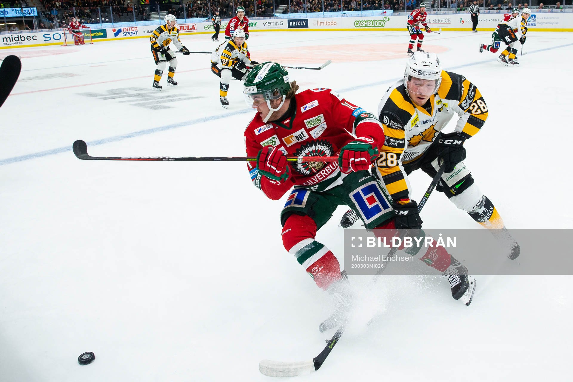 Frölundas Samuel Fagemo och Skellefteås Jesper Frödén