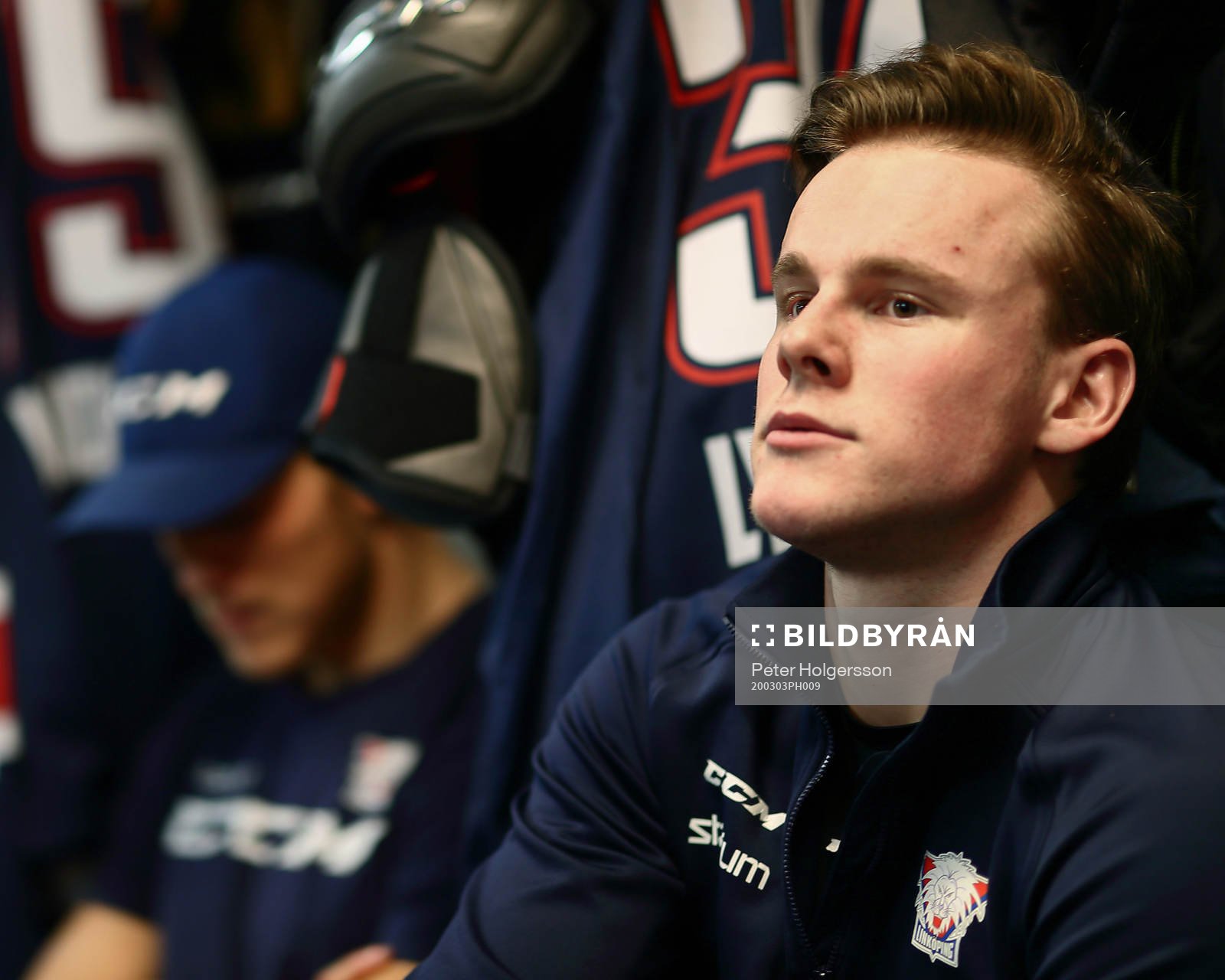 Linköpings Olle Lycksell före ishockeymatchen i SHL