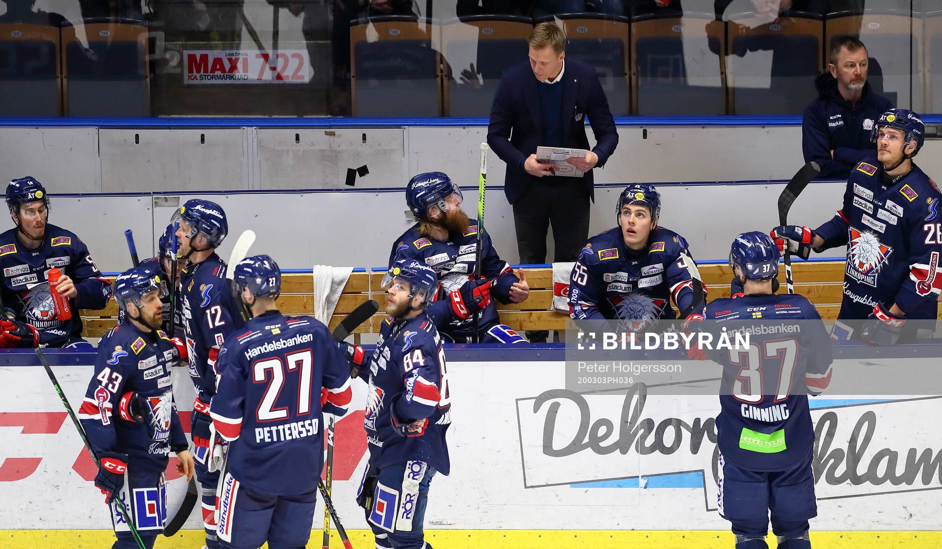 Linköpings bås med tränare Bert Robertsson