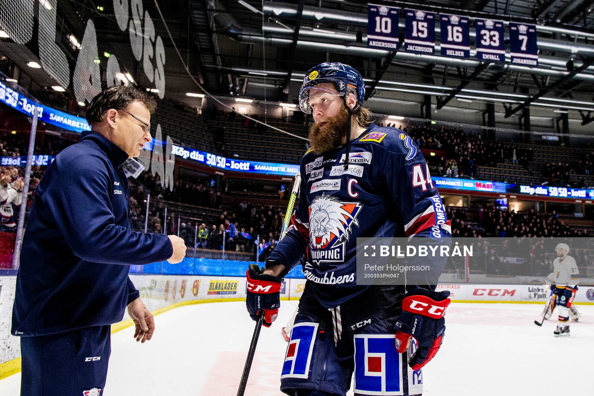 Linköpings Jonas Junland deppar