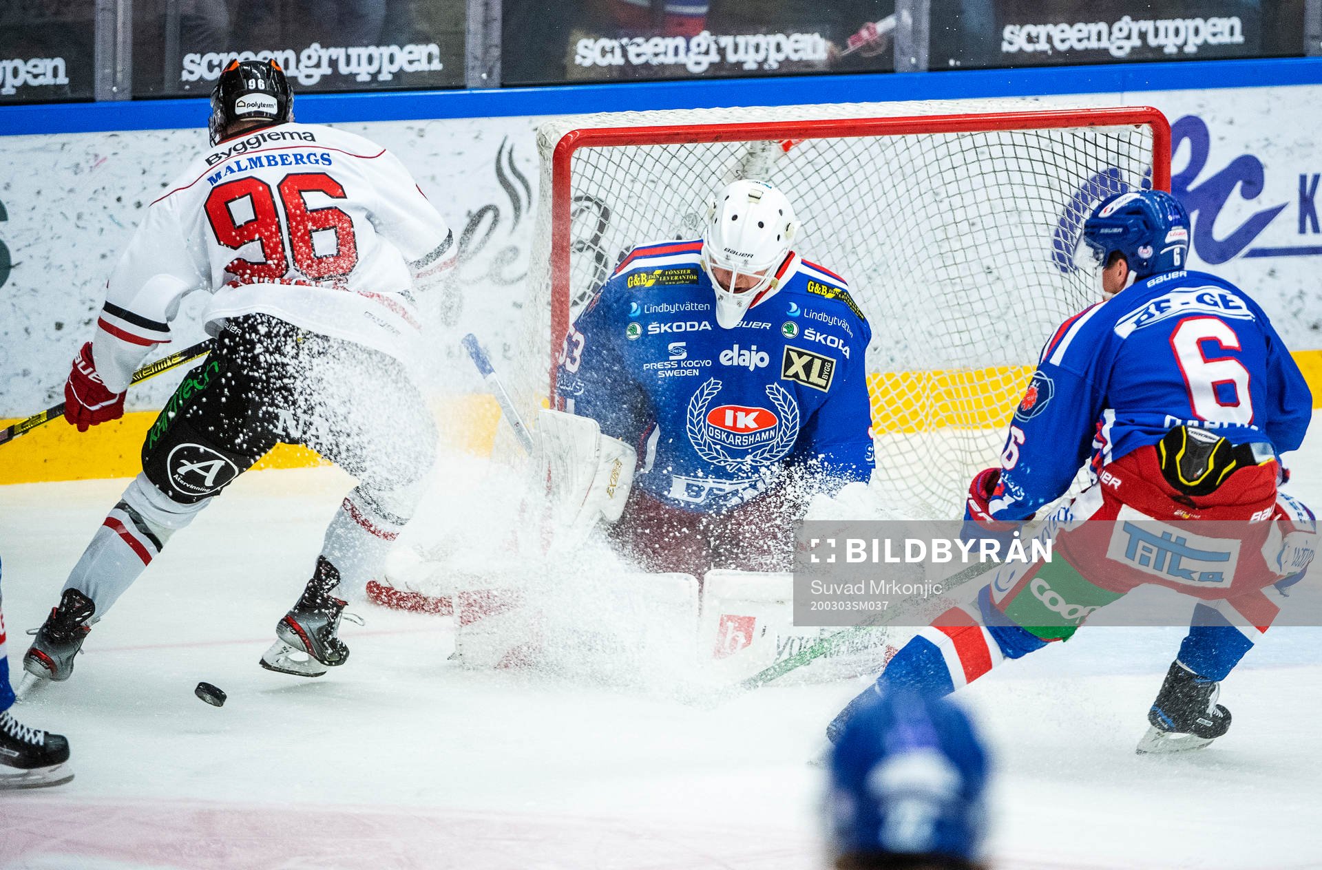 Oskarshamns målvakt Daniel Rosengren och Jesper Dahlroth