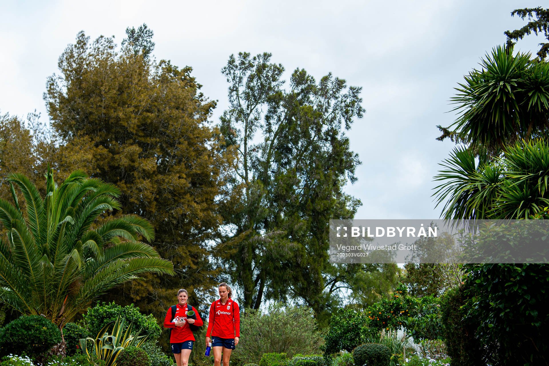 Maren Mjelde and Caroline Graham Hansen of the Norwegian