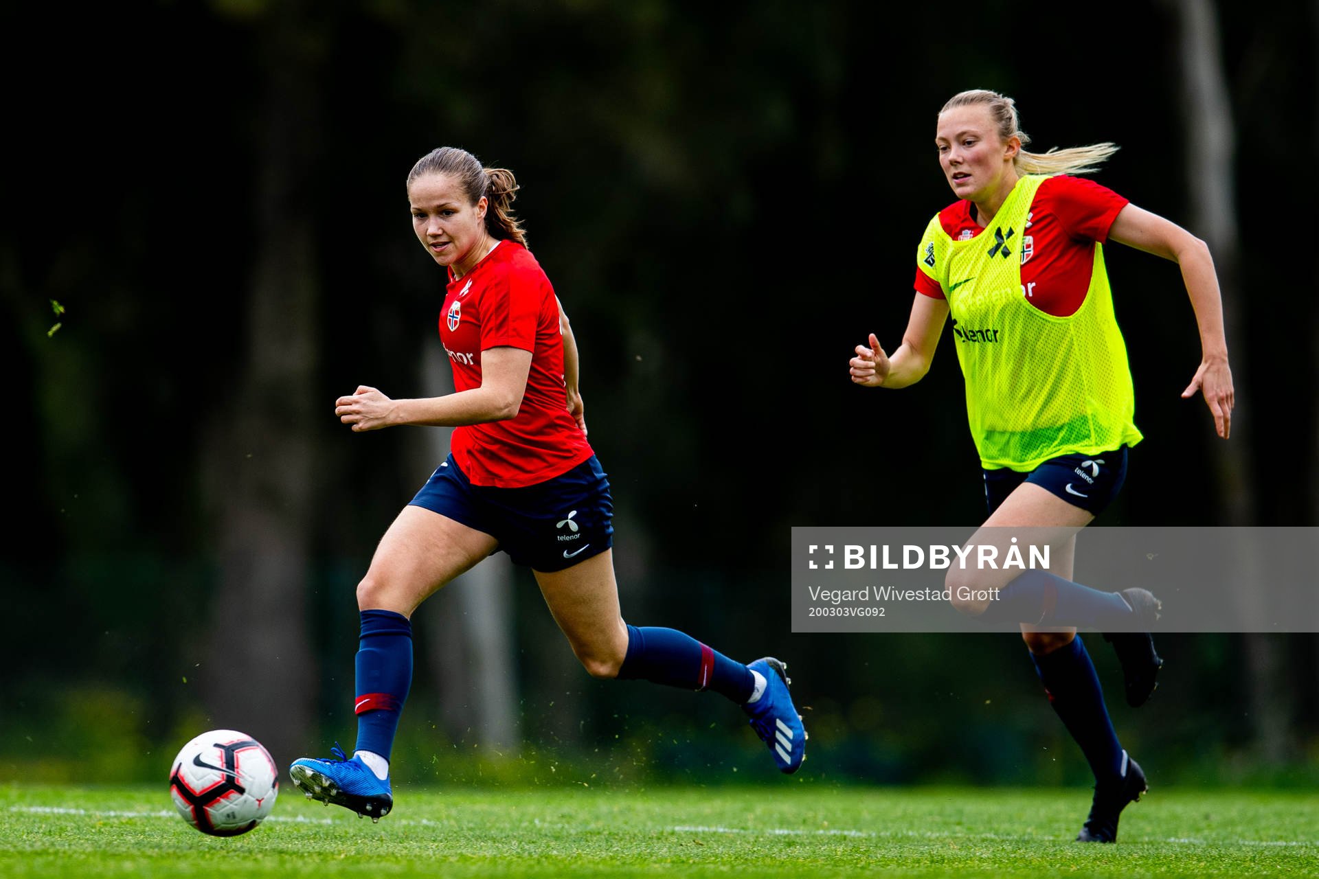 Guro Reiten and Synne Sofie Kinden Jensen of the Norwegian
