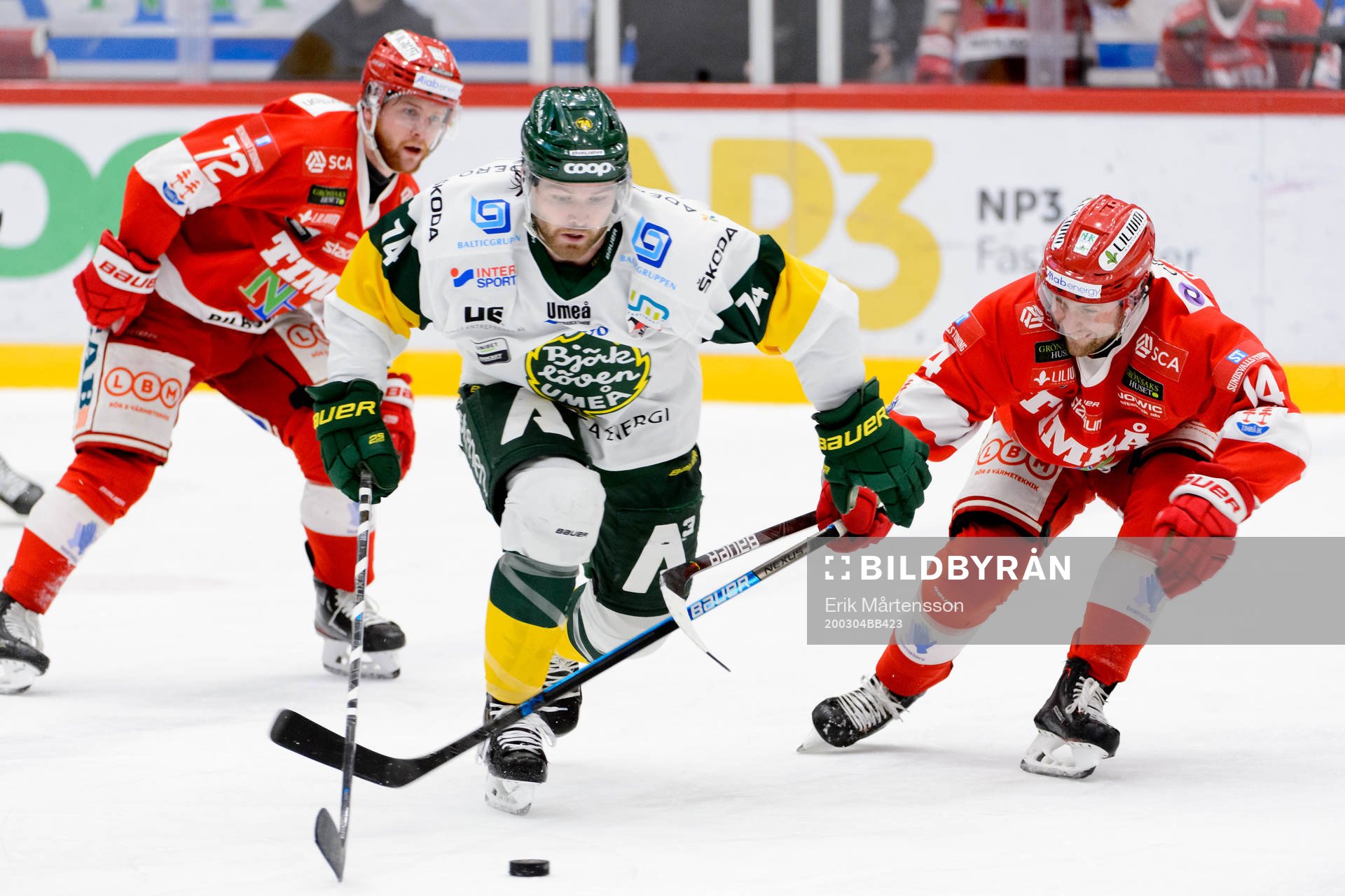 Björklövens Zach Palmquist och Timrås Albin Carlson