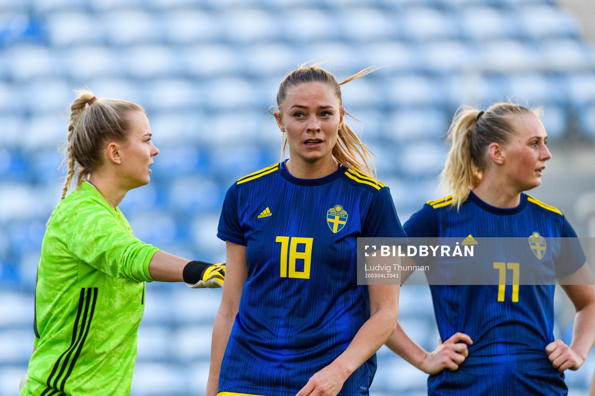 Fridolina Rolfö and Stina Blackstenius of Sweden