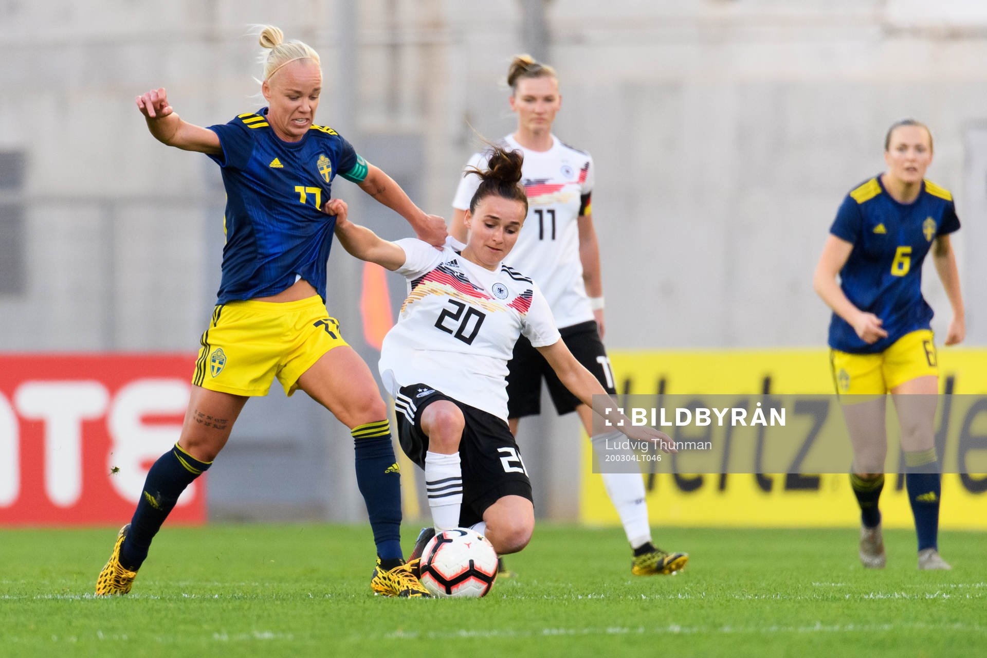 Caroline Seger of Sweden and Lina Magull of Germany